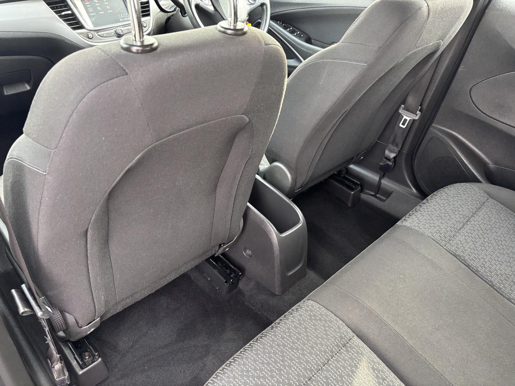 Vauxhall Crossland X 1.2 SE SUV 5dr Petrol Manual Euro 6 (83 ps)