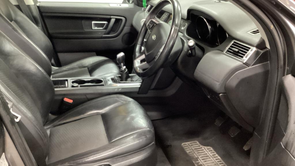 Land Rover Discovery Sport 2.0 TD4 Pure Edition SUV 5dr Diesel Manual 4WD Euro 6 (s/s) (5 Seat) (150 ps)