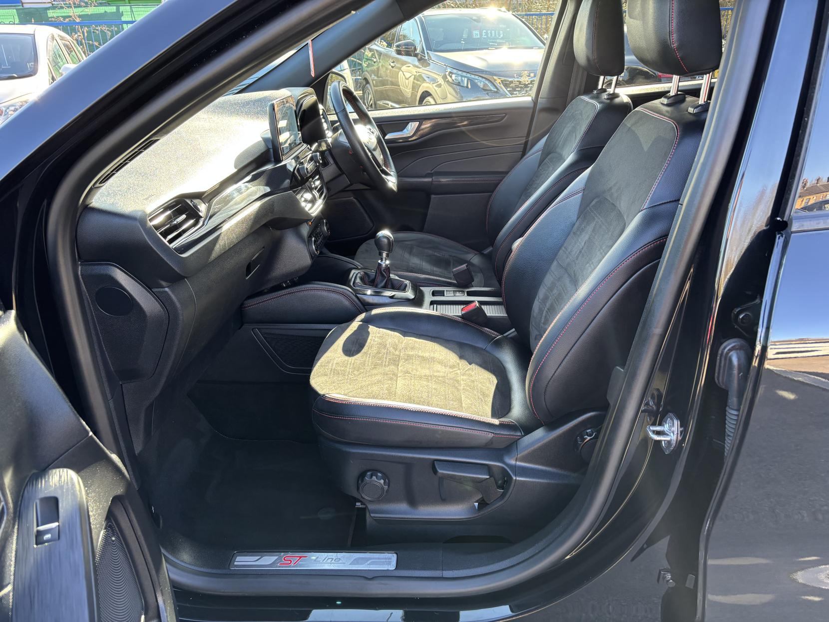 Ford Kuga 1.5 EcoBlue ST-Line SUV 5dr Diesel Manual Euro 6 (s/s) (120 ps)