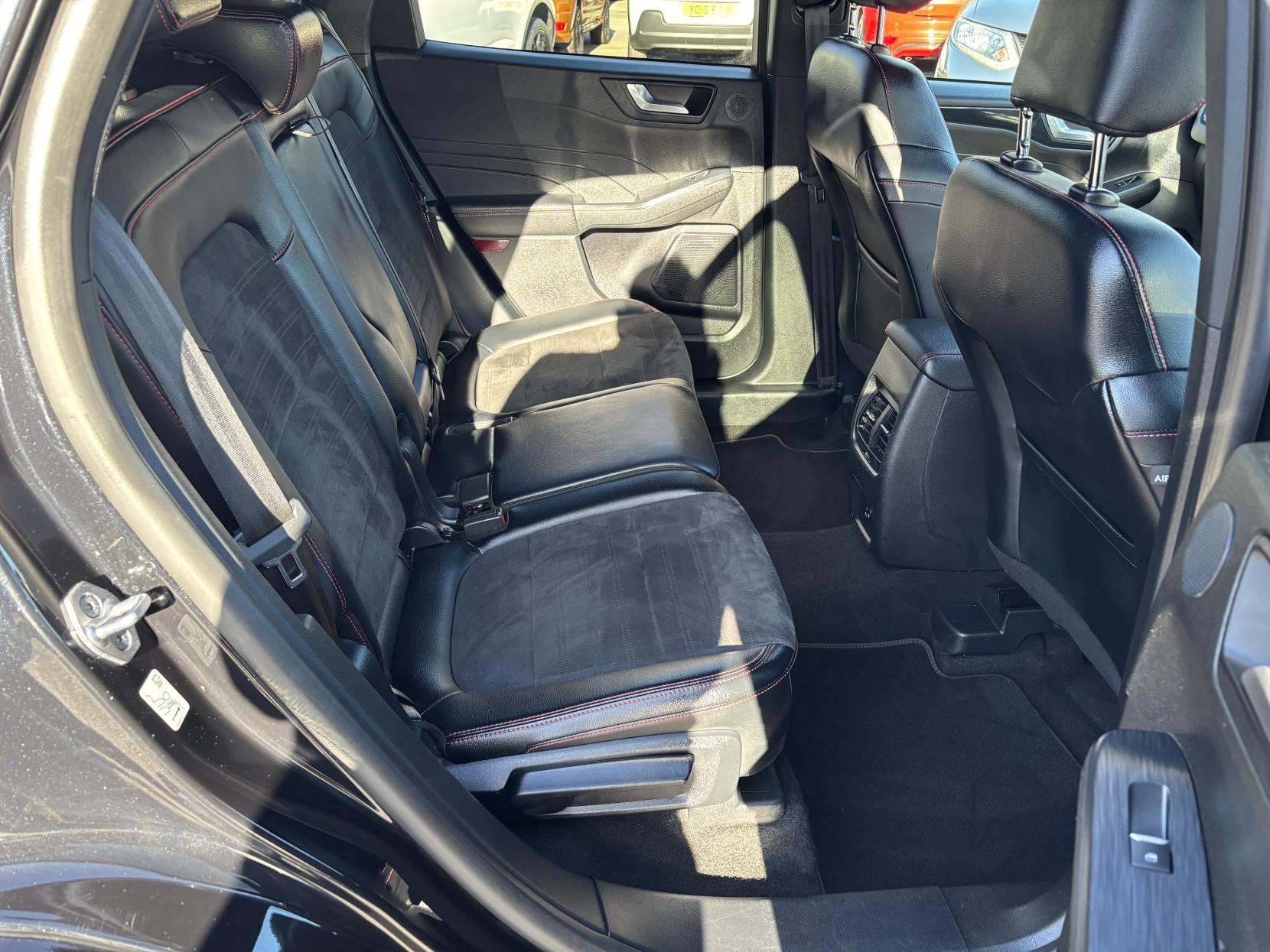 Ford Kuga 1.5 EcoBlue ST-Line SUV 5dr Diesel Manual Euro 6 (s/s) (120 ps)