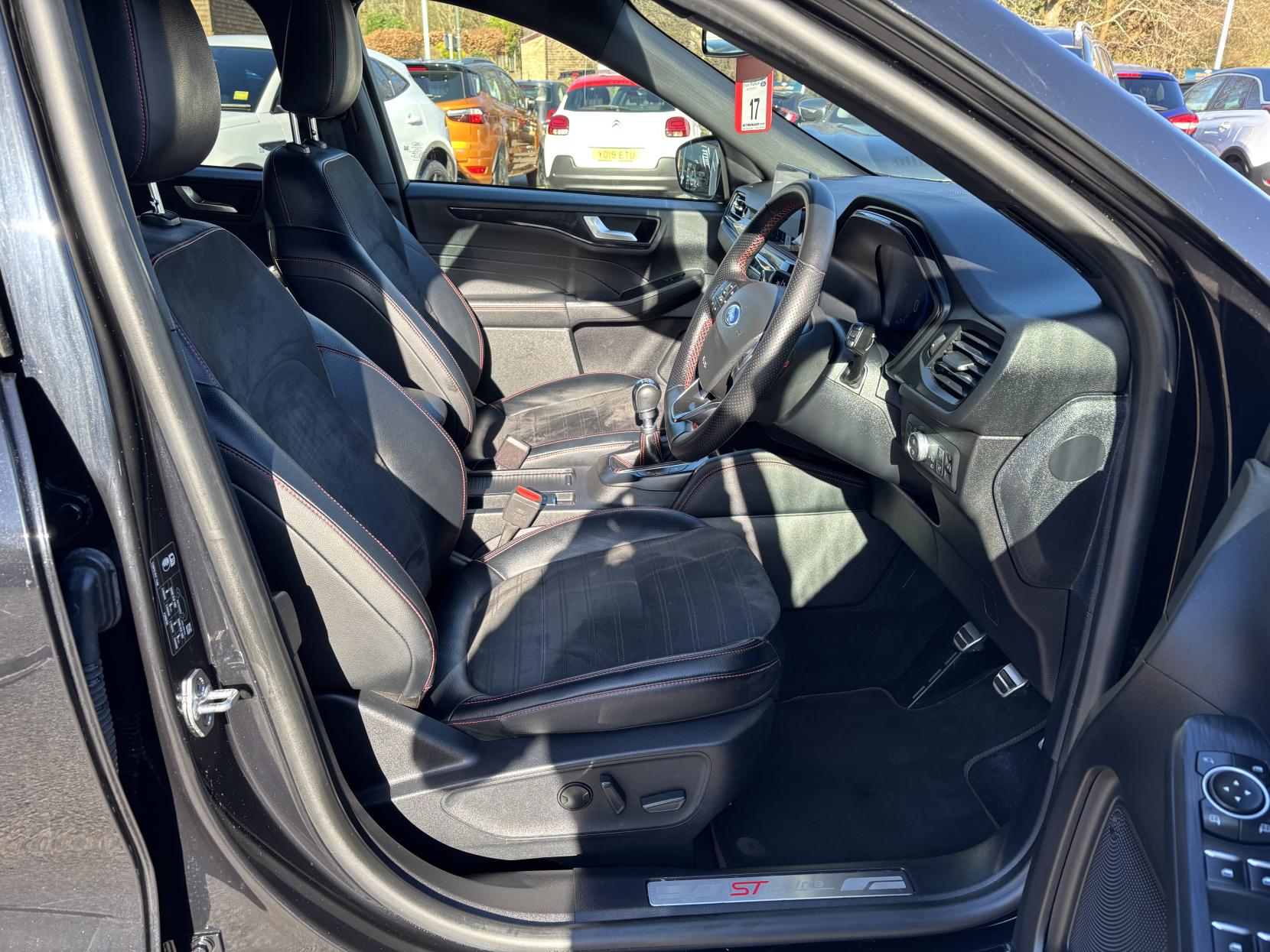 Ford Kuga 1.5 EcoBlue ST-Line SUV 5dr Diesel Manual Euro 6 (s/s) (120 ps)