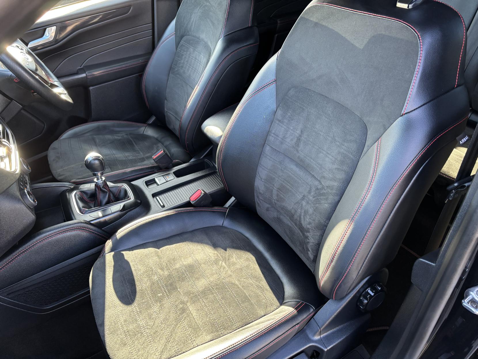 Ford Kuga 1.5 EcoBlue ST-Line SUV 5dr Diesel Manual Euro 6 (s/s) (120 ps)