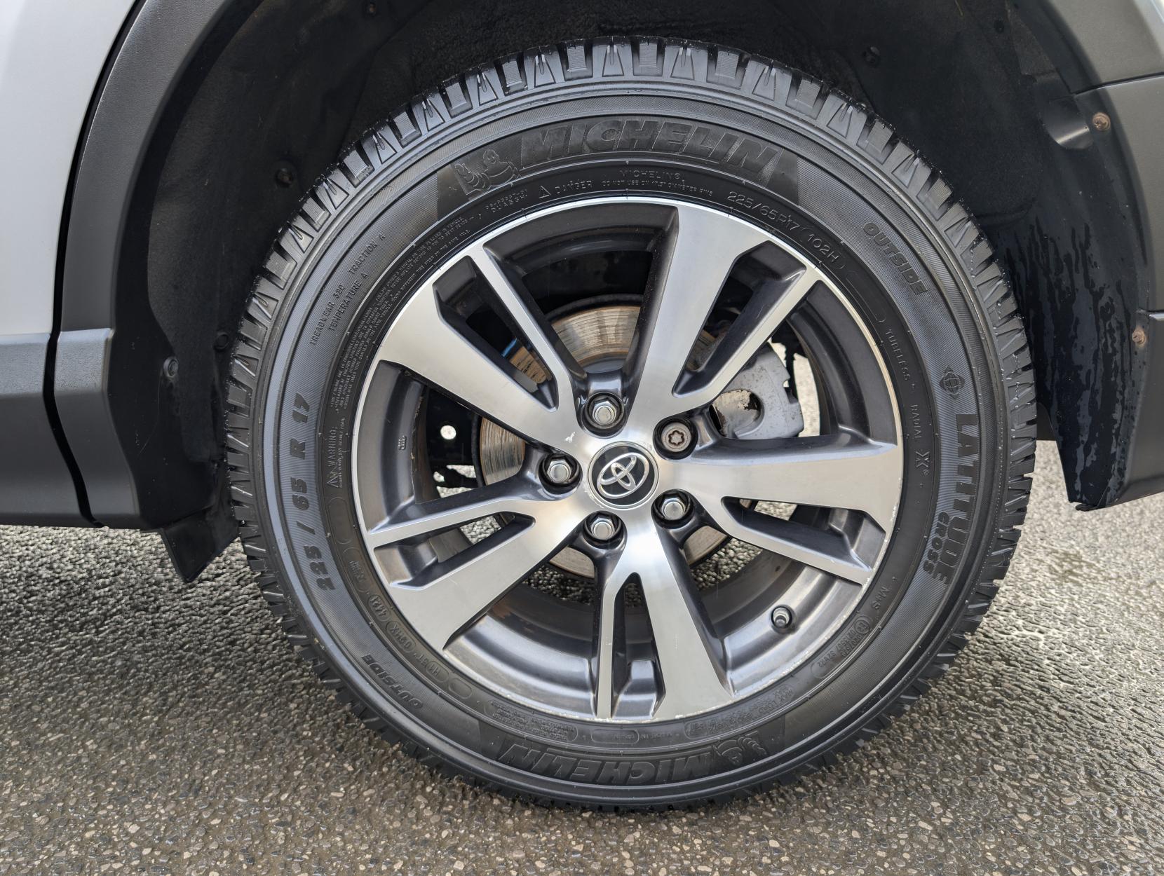 Toyota RAV4 2.0 D-4D Business Edition SUV 5dr Diesel Manual Euro 6 (s/s) (143 ps)