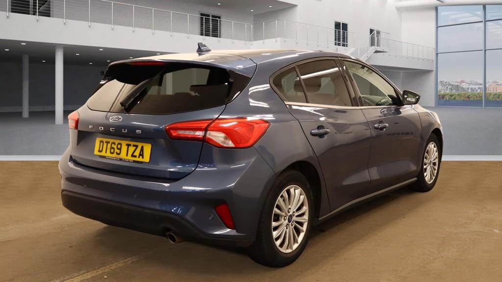 Ford Focus 1.0T EcoBoost Titanium Hatchback 5dr Petrol Manual Euro 6 (s/s) (125 ps)