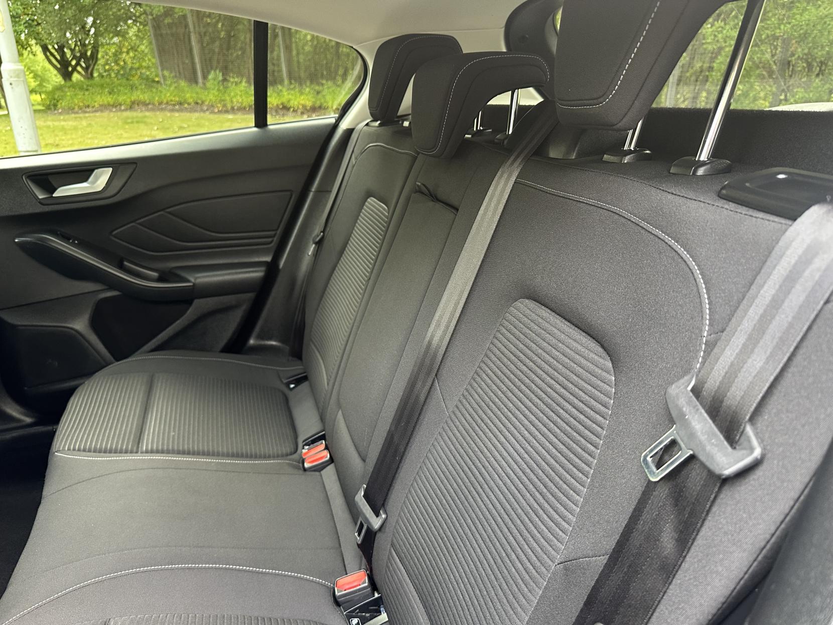 Ford Focus 1.0T EcoBoost Titanium Hatchback 5dr Petrol Manual Euro 6 (s/s) (125 ps)