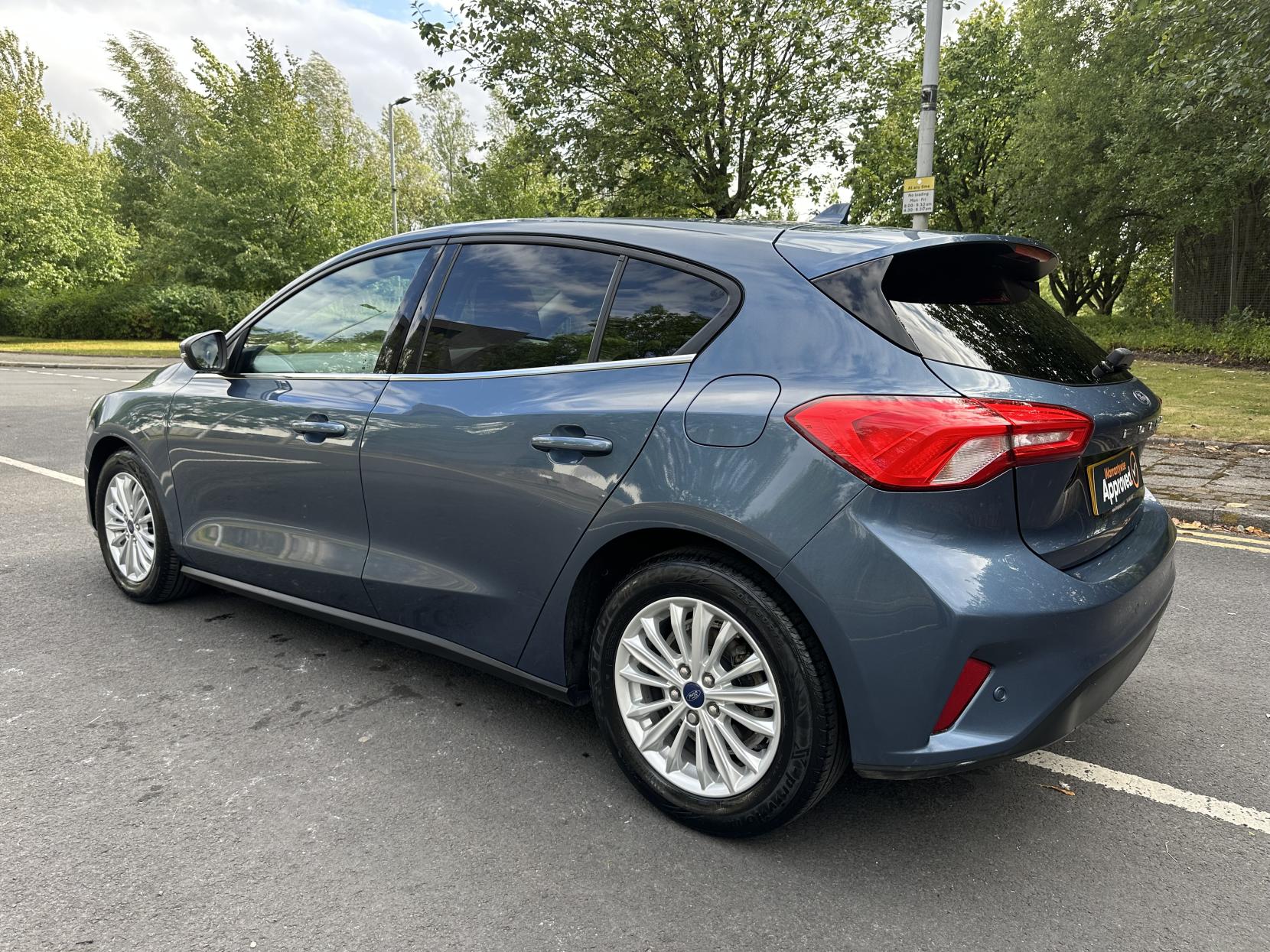 Ford Focus 1.0T EcoBoost Titanium Hatchback 5dr Petrol Manual Euro 6 (s/s) (125 ps)