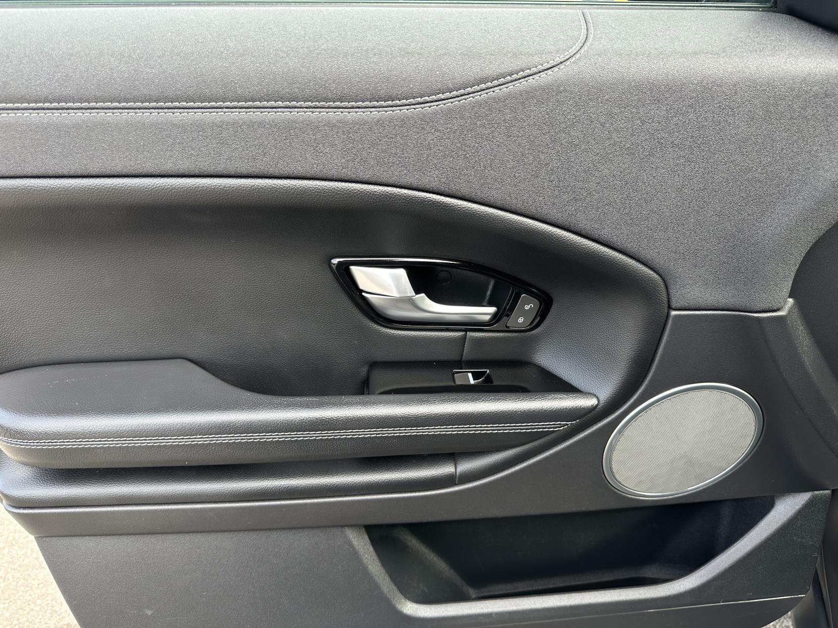 Land Rover Range Rover Evoque 2.0 TD4 SE Tech SUV 5dr Diesel Auto 4WD Euro 6 (s/s) (180 ps)