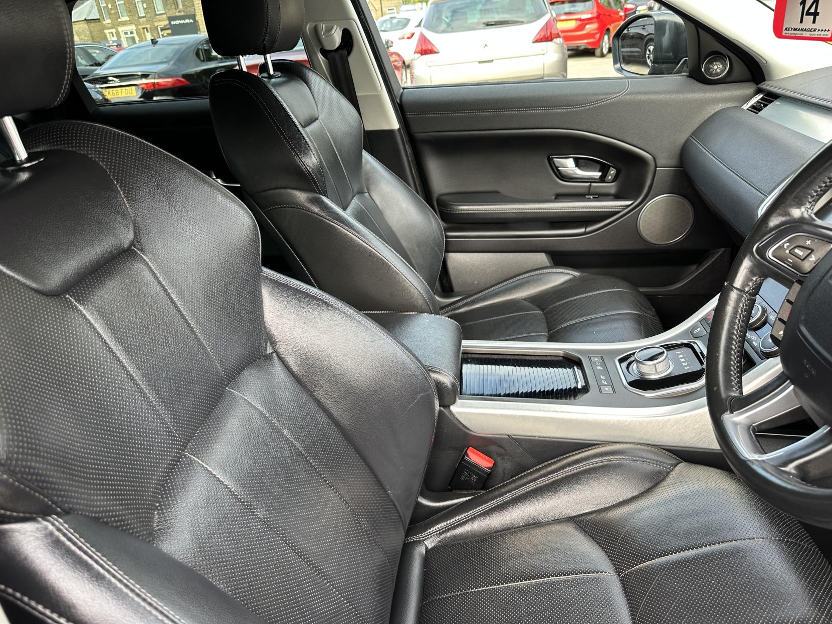 Land Rover Range Rover Evoque 2.0 TD4 SE Tech SUV 5dr Diesel Auto 4WD Euro 6 (s/s) (180 ps)