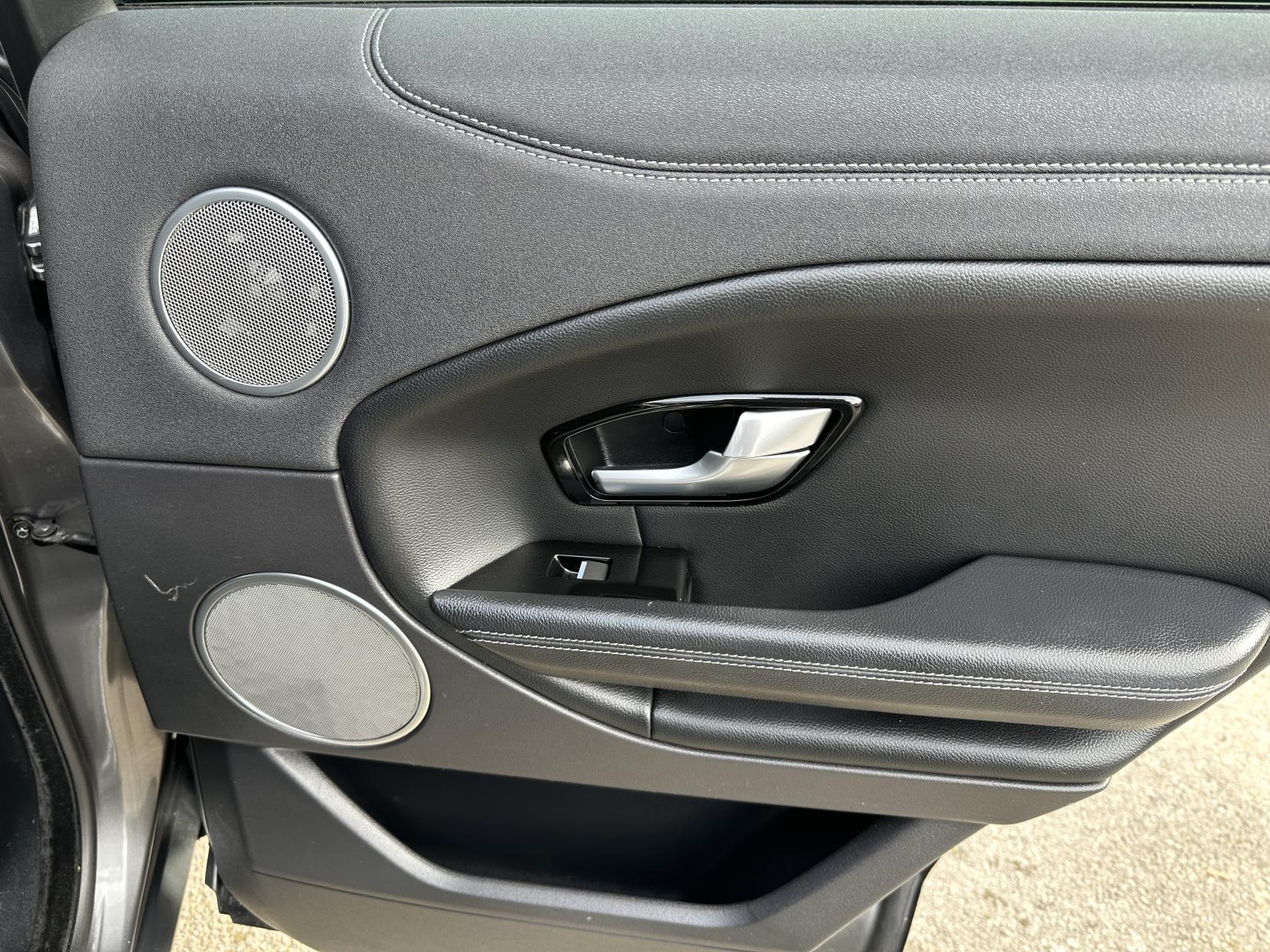 Land Rover Range Rover Evoque 2.0 TD4 SE Tech SUV 5dr Diesel Auto 4WD Euro 6 (s/s) (180 ps)