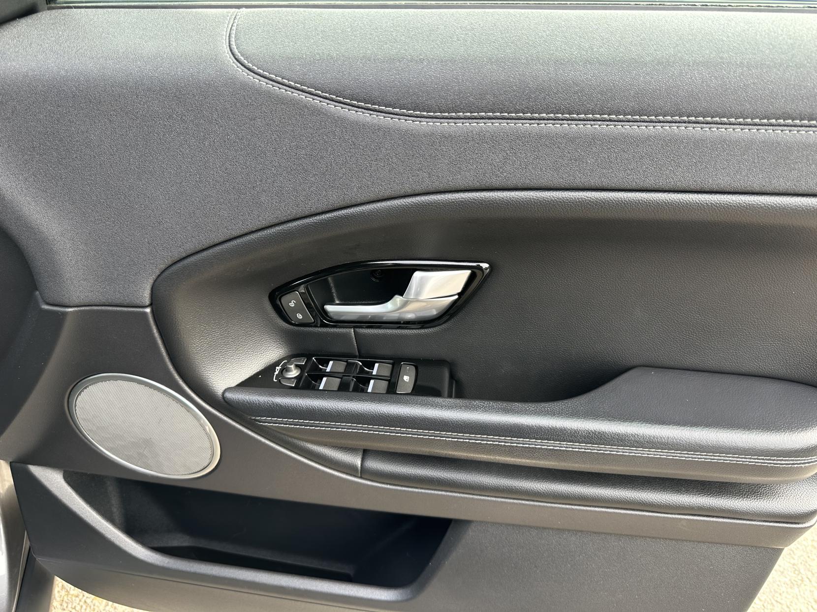 Land Rover Range Rover Evoque 2.0 TD4 SE Tech SUV 5dr Diesel Auto 4WD Euro 6 (s/s) (180 ps)