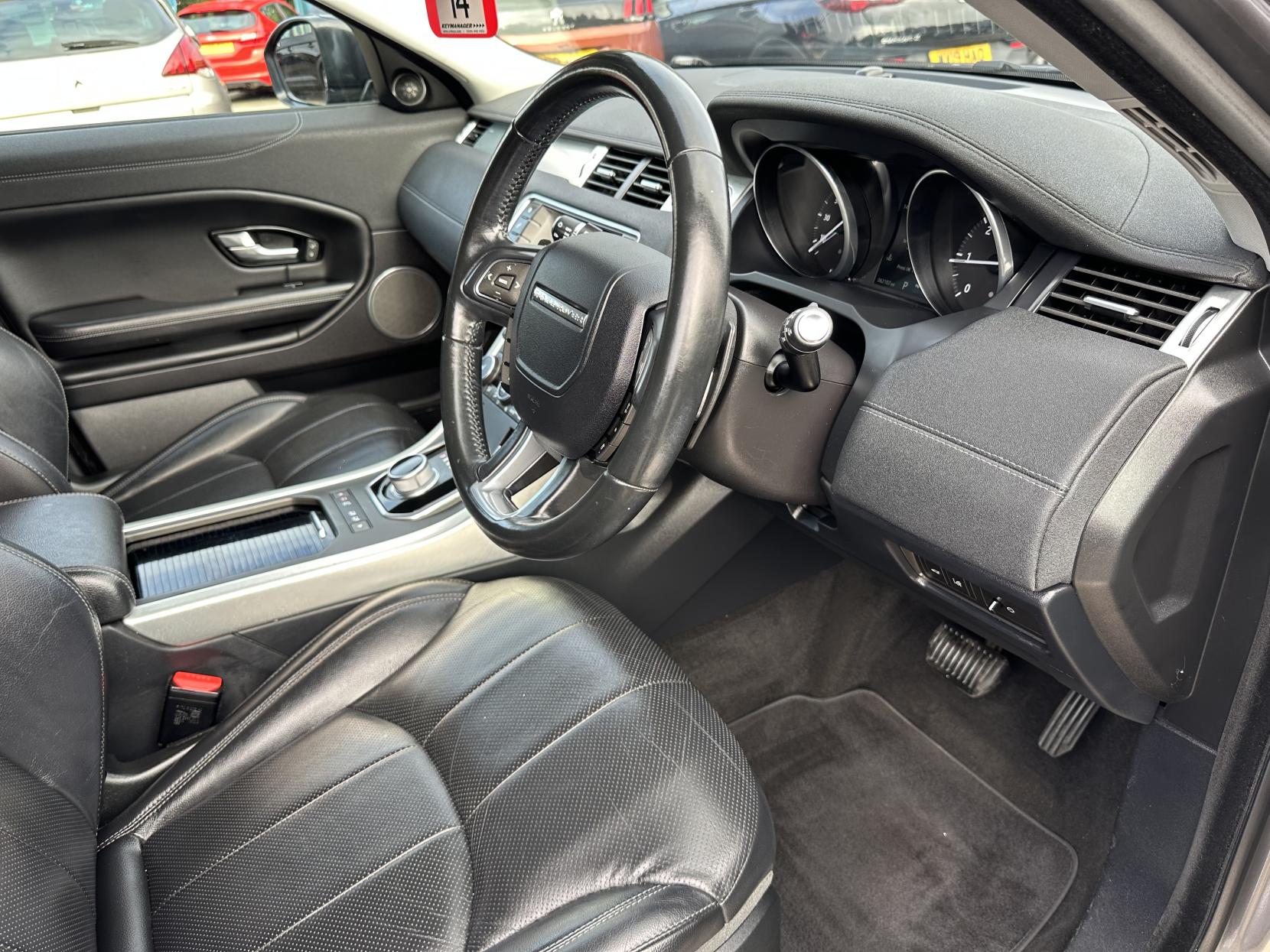 Land Rover Range Rover Evoque 2.0 TD4 SE Tech SUV 5dr Diesel Auto 4WD Euro 6 (s/s) (180 ps)