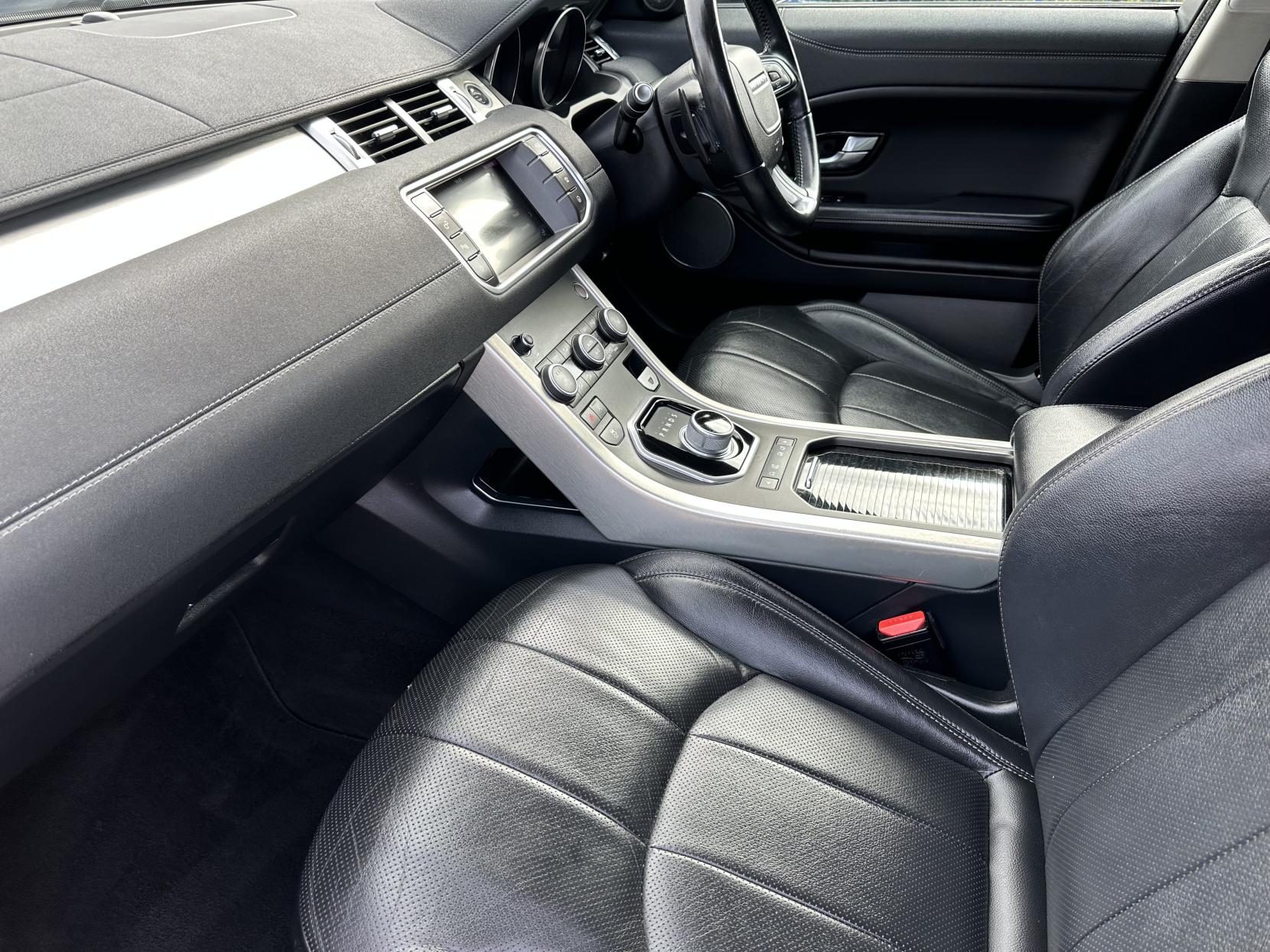 Land Rover Range Rover Evoque 2.0 TD4 SE Tech SUV 5dr Diesel Auto 4WD Euro 6 (s/s) (180 ps)