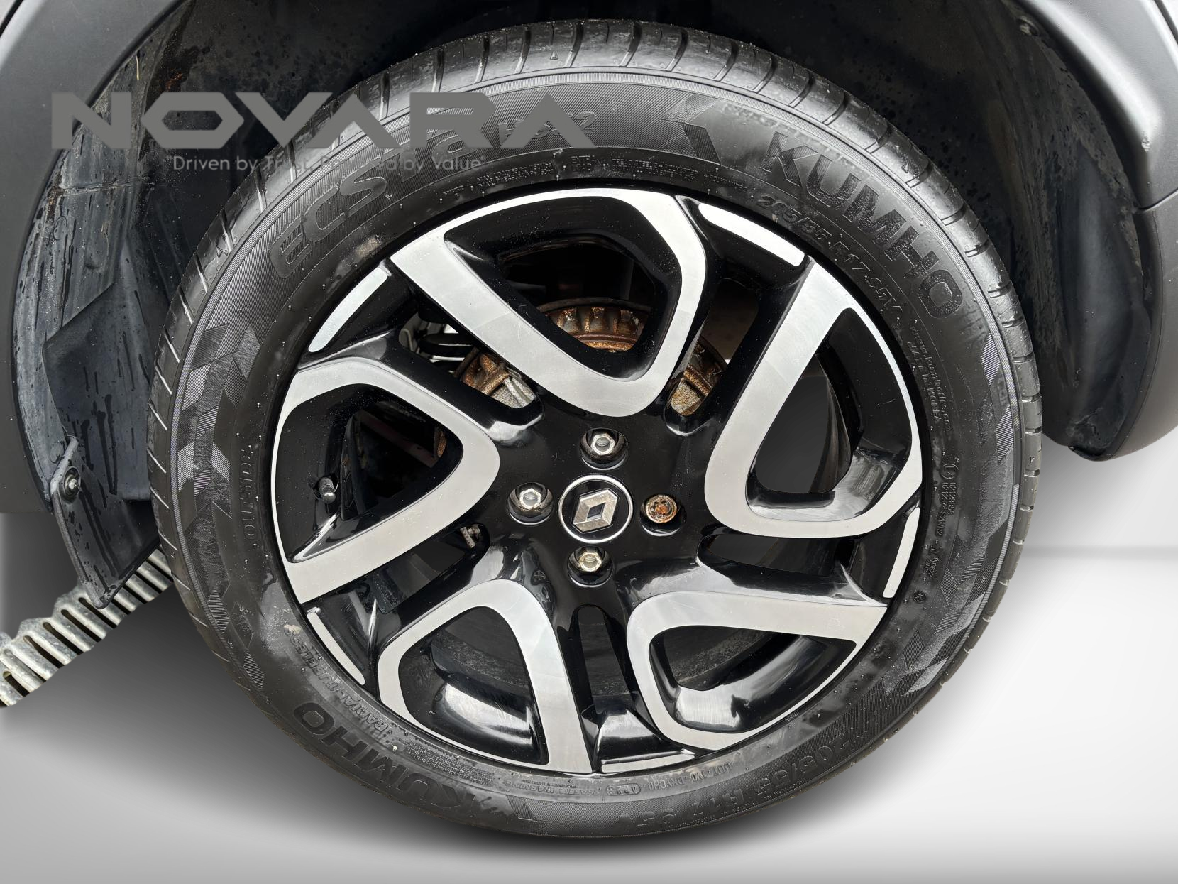 Renault Captur 0.9 TCe ENERGY Iconic SUV 5dr Petrol Manual Euro 6 (s/s) (90 ps)