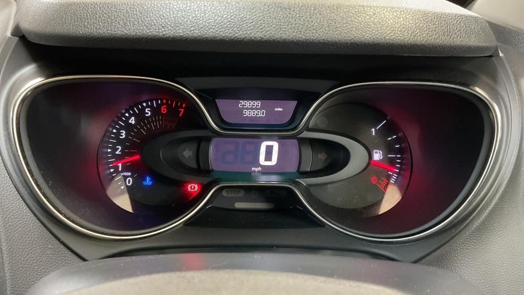 Renault Captur 0.9 TCe ENERGY Iconic SUV 5dr Petrol Manual Euro 6 (s/s) (90 ps)