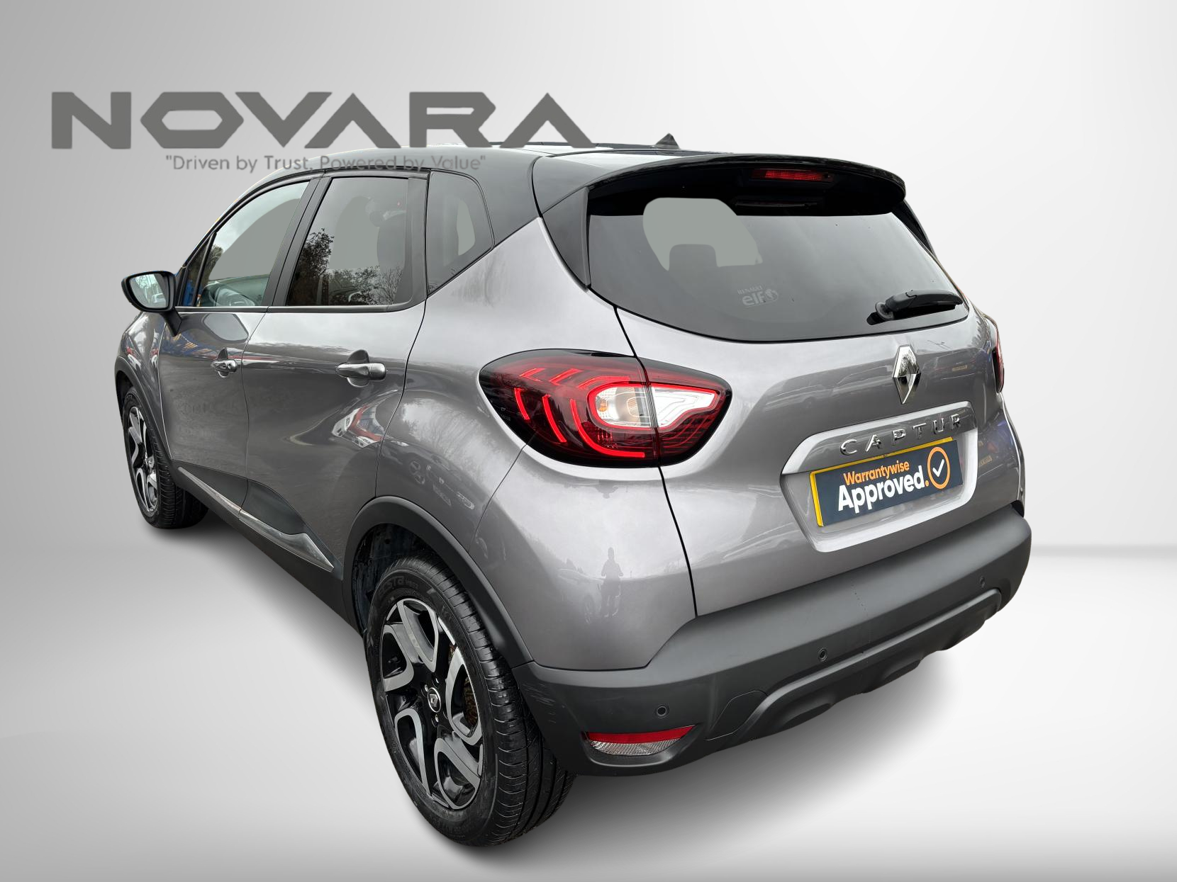 Renault Captur 0.9 TCe ENERGY Iconic SUV 5dr Petrol Manual Euro 6 (s/s) (90 ps)