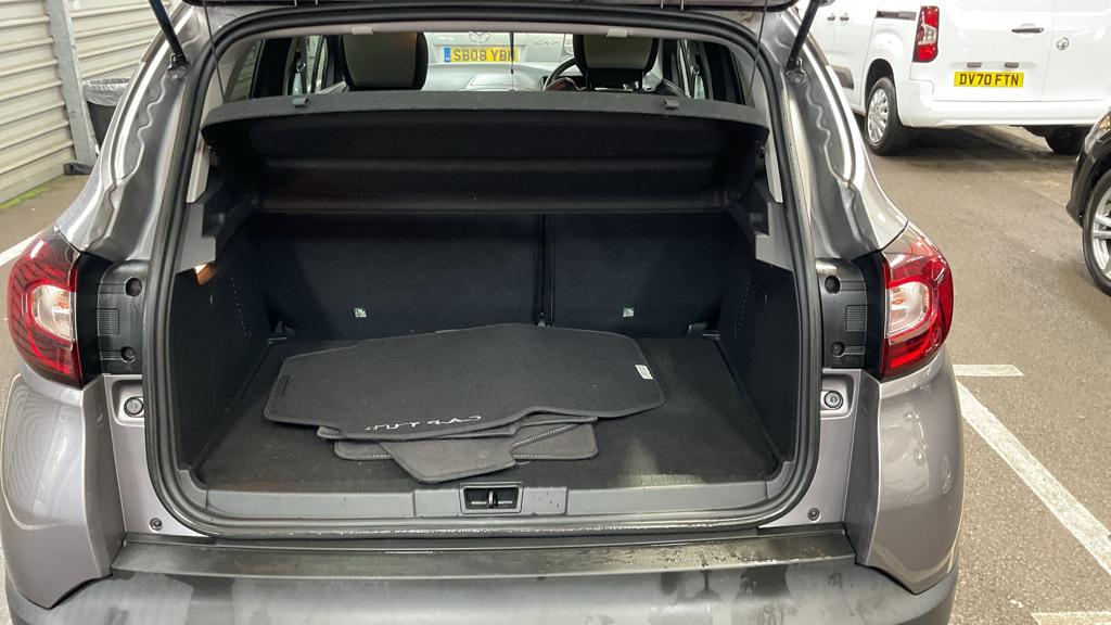 Renault Captur 0.9 TCe ENERGY Iconic SUV 5dr Petrol Manual Euro 6 (s/s) (90 ps)