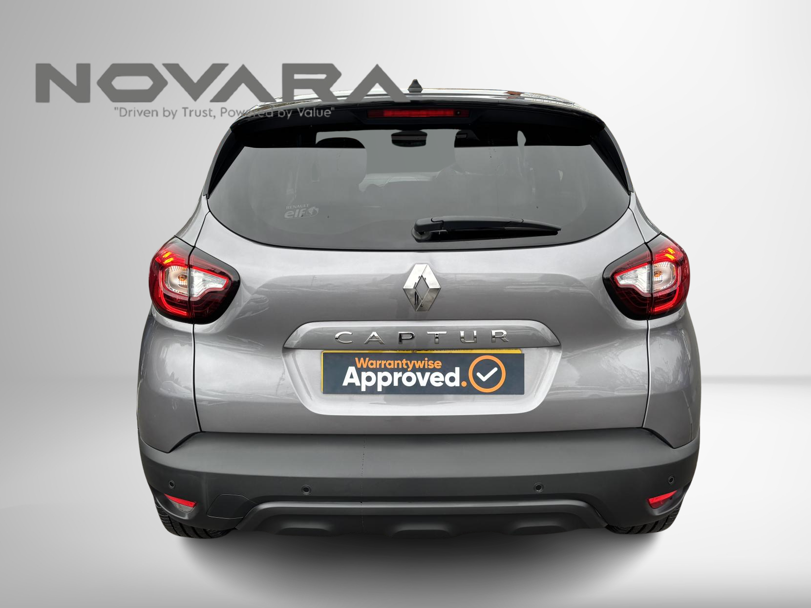 Renault Captur 0.9 TCe ENERGY Iconic SUV 5dr Petrol Manual Euro 6 (s/s) (90 ps)