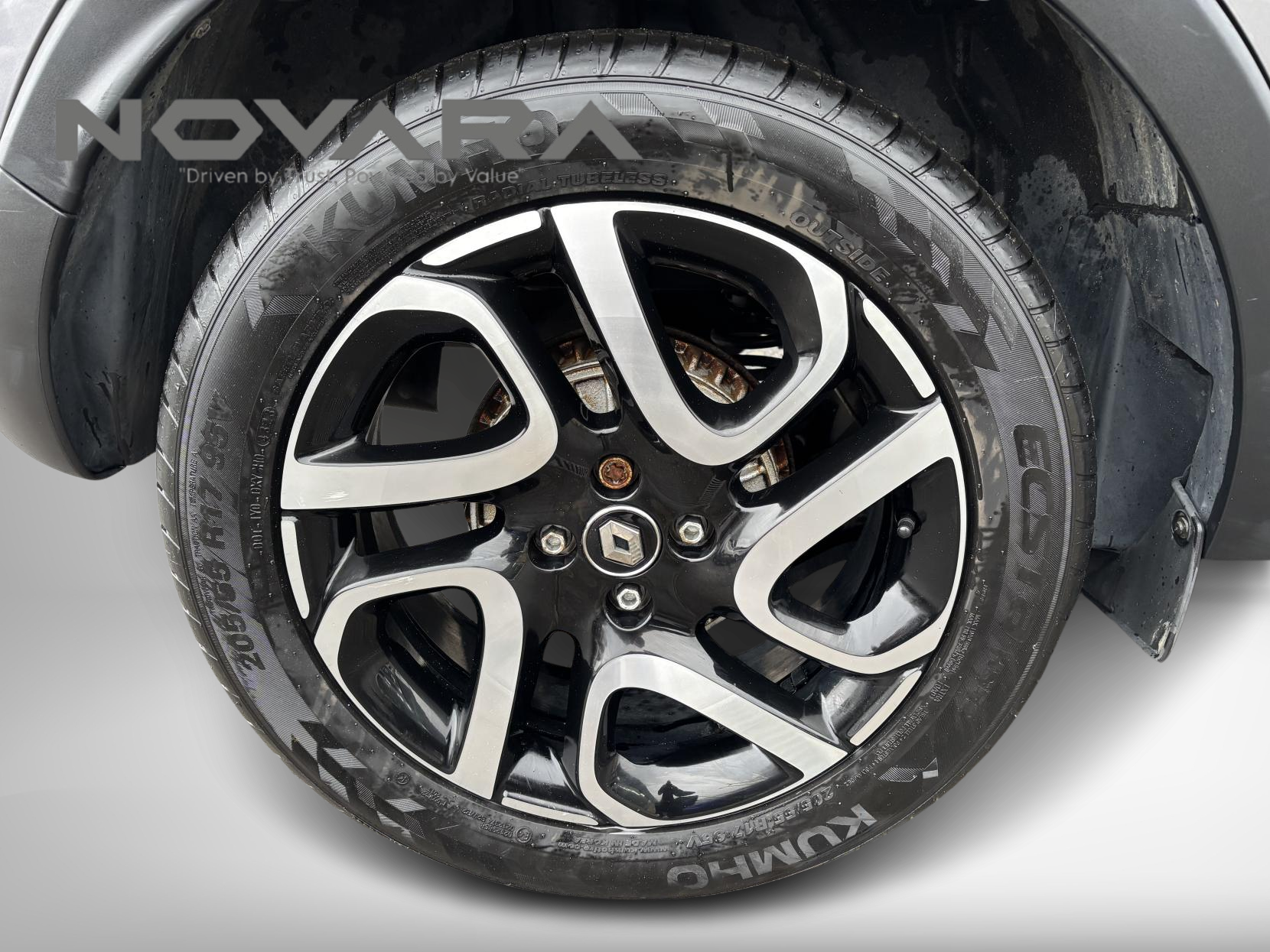 Renault Captur 0.9 TCe ENERGY Iconic SUV 5dr Petrol Manual Euro 6 (s/s) (90 ps)