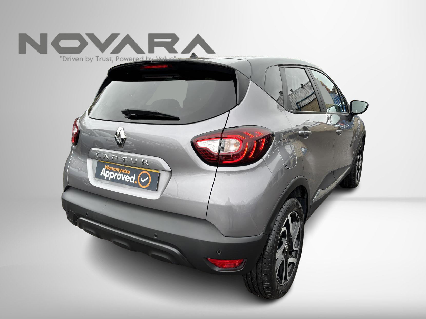 Renault Captur 0.9 TCe ENERGY Iconic SUV 5dr Petrol Manual Euro 6 (s/s) (90 ps)