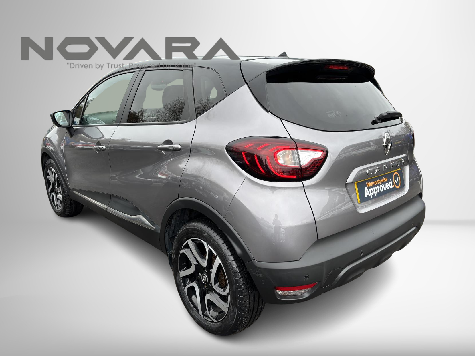 Renault Captur 0.9 TCe ENERGY Iconic SUV 5dr Petrol Manual Euro 6 (s/s) (90 ps)