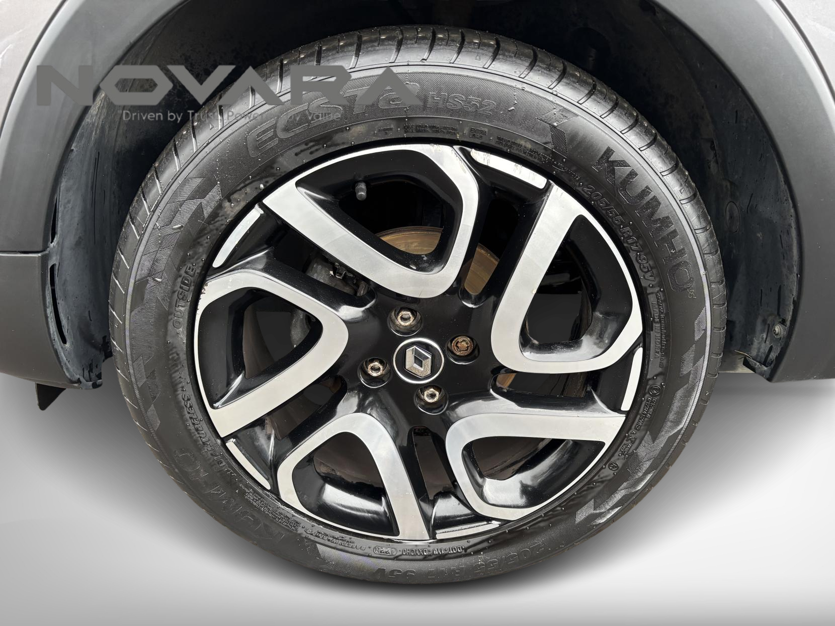 Renault Captur 0.9 TCe ENERGY Iconic SUV 5dr Petrol Manual Euro 6 (s/s) (90 ps)