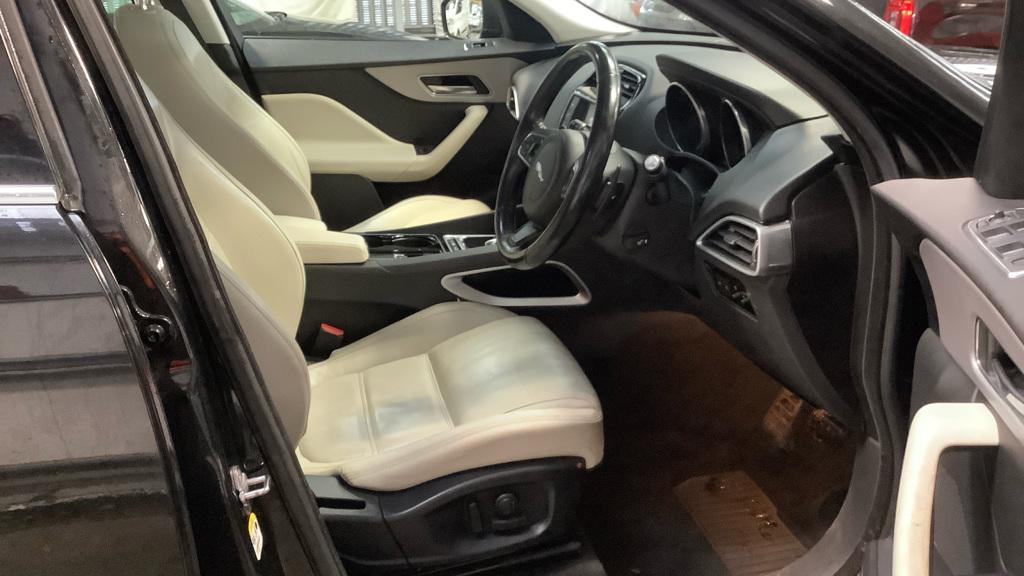 Jaguar F-PACE 2.0 D180 Prestige SUV 5dr Diesel Auto AWD Euro 6 (s/s) (180 ps)