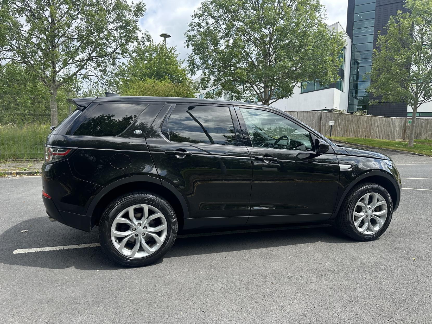 Land Rover Discovery Sport 2.0 TD4 HSE SUV 5dr Diesel Auto 4WD Euro 6 (s/s) (180 ps)