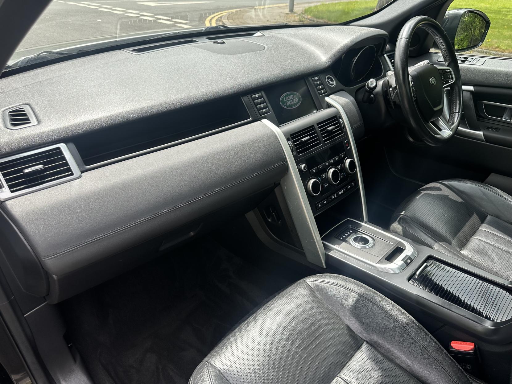 Land Rover Discovery Sport 2.0 TD4 HSE SUV 5dr Diesel Auto 4WD Euro 6 (s/s) (180 ps)