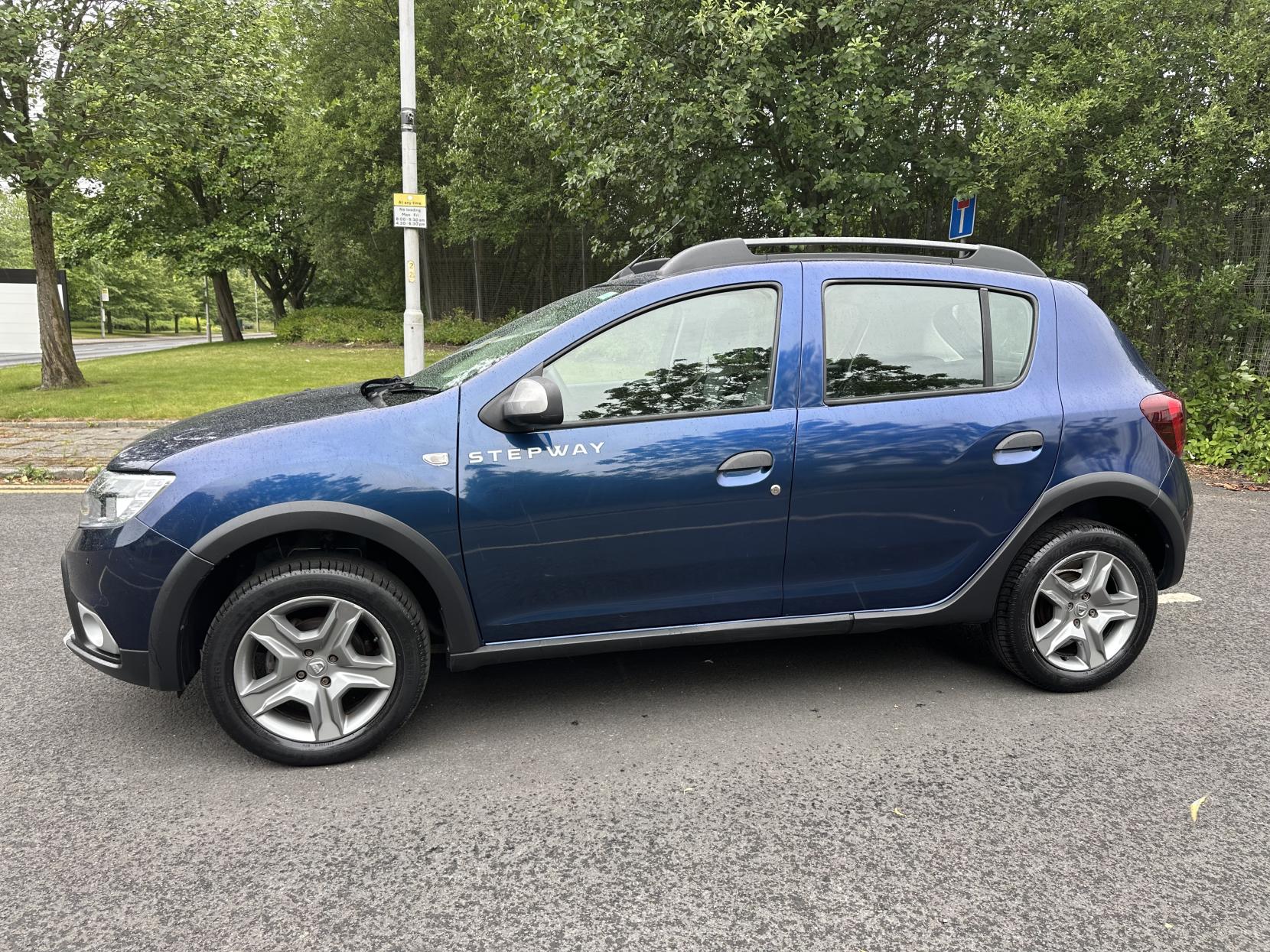 Dacia Sandero Stepway 0.9 TCe Comfort Hatchback 5dr Petrol Manual Euro 6 (s/s) (90 ps)