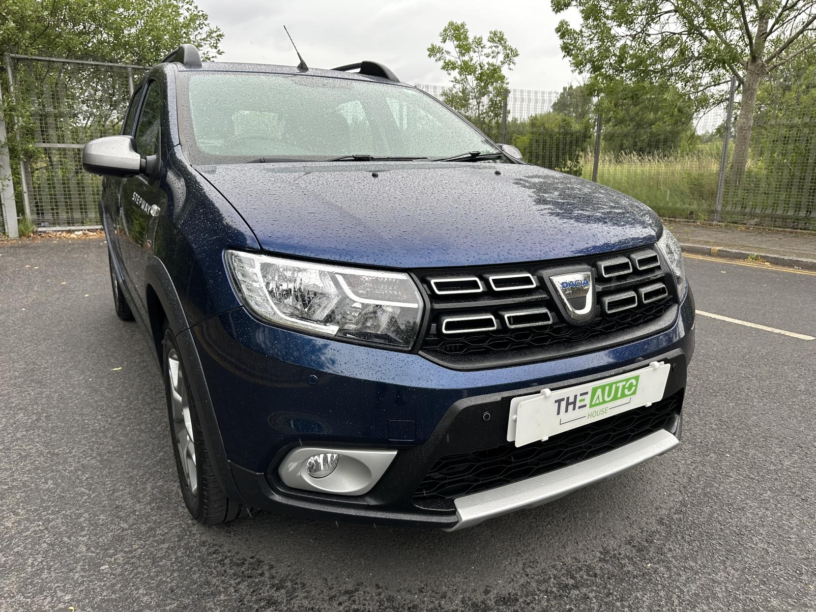Dacia Sandero Stepway 0.9 TCe Comfort Hatchback 5dr Petrol Manual Euro 6 (s/s) (90 ps)