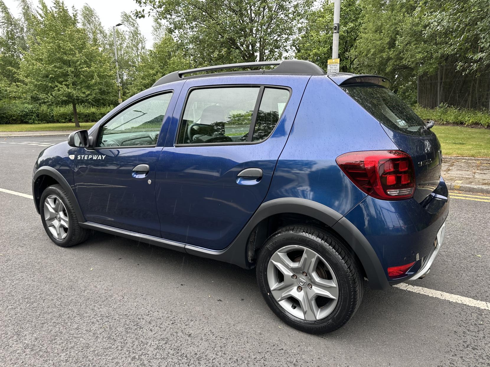 Dacia Sandero Stepway 0.9 TCe Comfort Hatchback 5dr Petrol Manual Euro 6 (s/s) (90 ps)