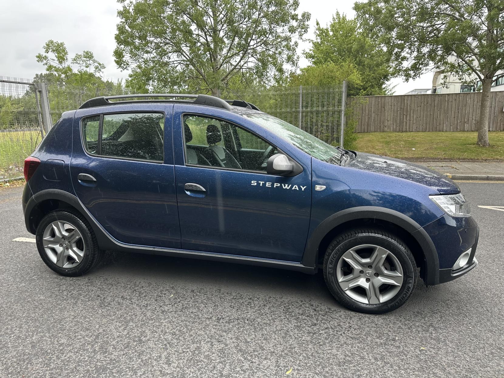 Dacia Sandero Stepway 0.9 TCe Comfort Hatchback 5dr Petrol Manual Euro 6 (s/s) (90 ps)