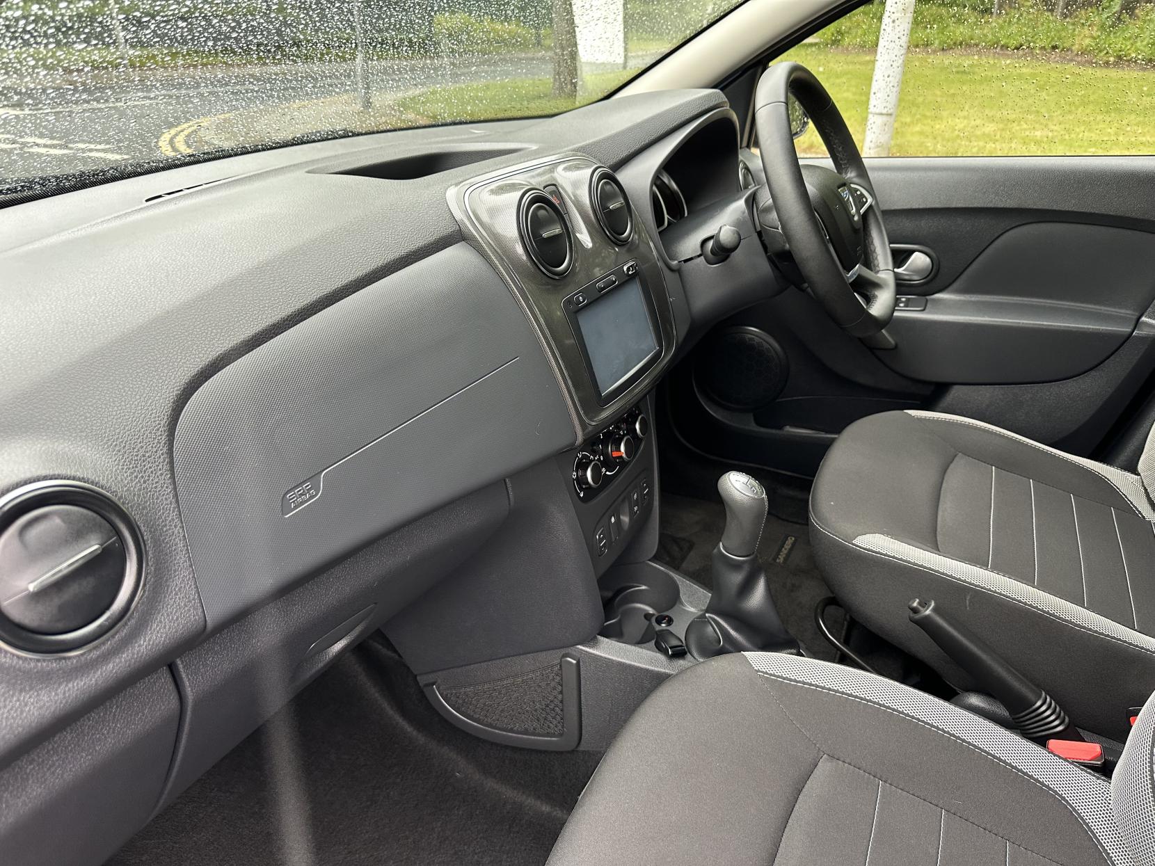 Dacia Sandero Stepway 0.9 TCe Comfort Hatchback 5dr Petrol Manual Euro 6 (s/s) (90 ps)