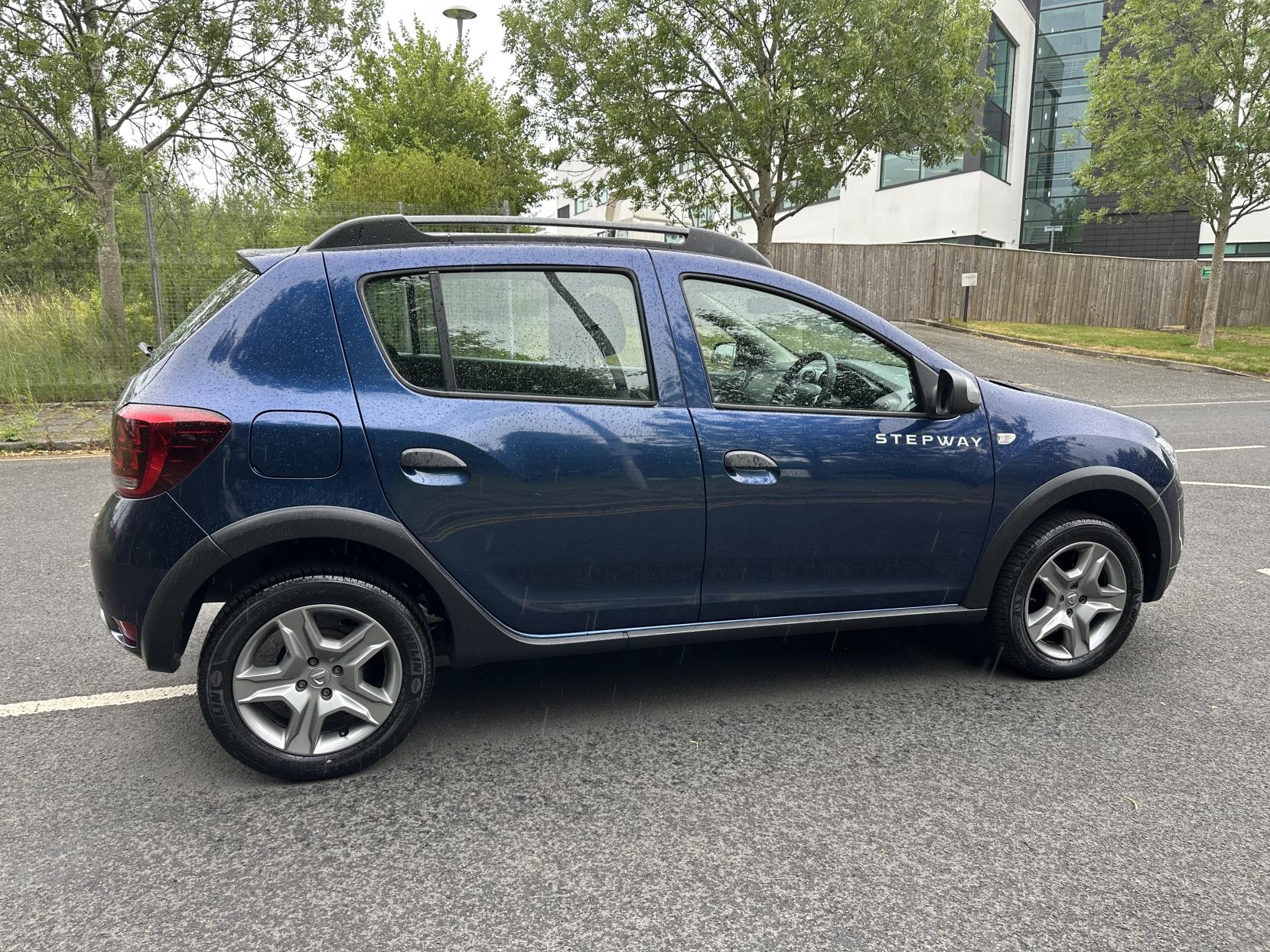 Dacia Sandero Stepway 0.9 TCe Comfort Hatchback 5dr Petrol Manual Euro 6 (s/s) (90 ps)
