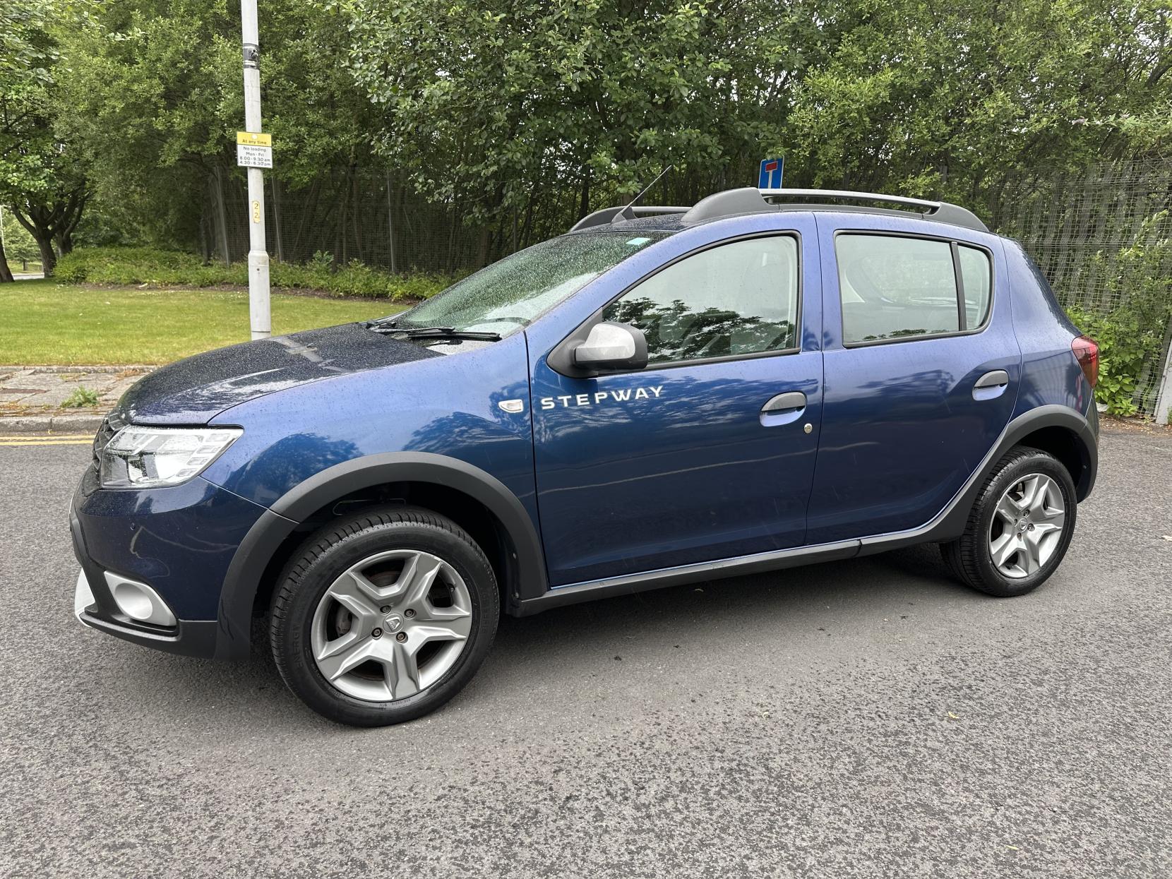 Dacia Sandero Stepway 0.9 TCe Comfort Hatchback 5dr Petrol Manual Euro 6 (s/s) (90 ps)