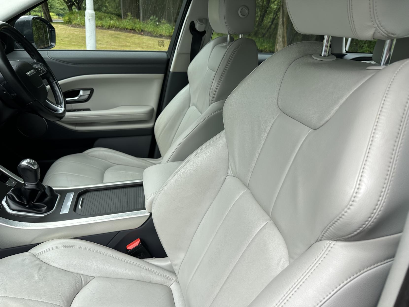 Land Rover Range Rover Evoque 2.0 eD4 SE SUV 5dr Diesel Manual FWD Euro 6 (s/s) (150 ps)