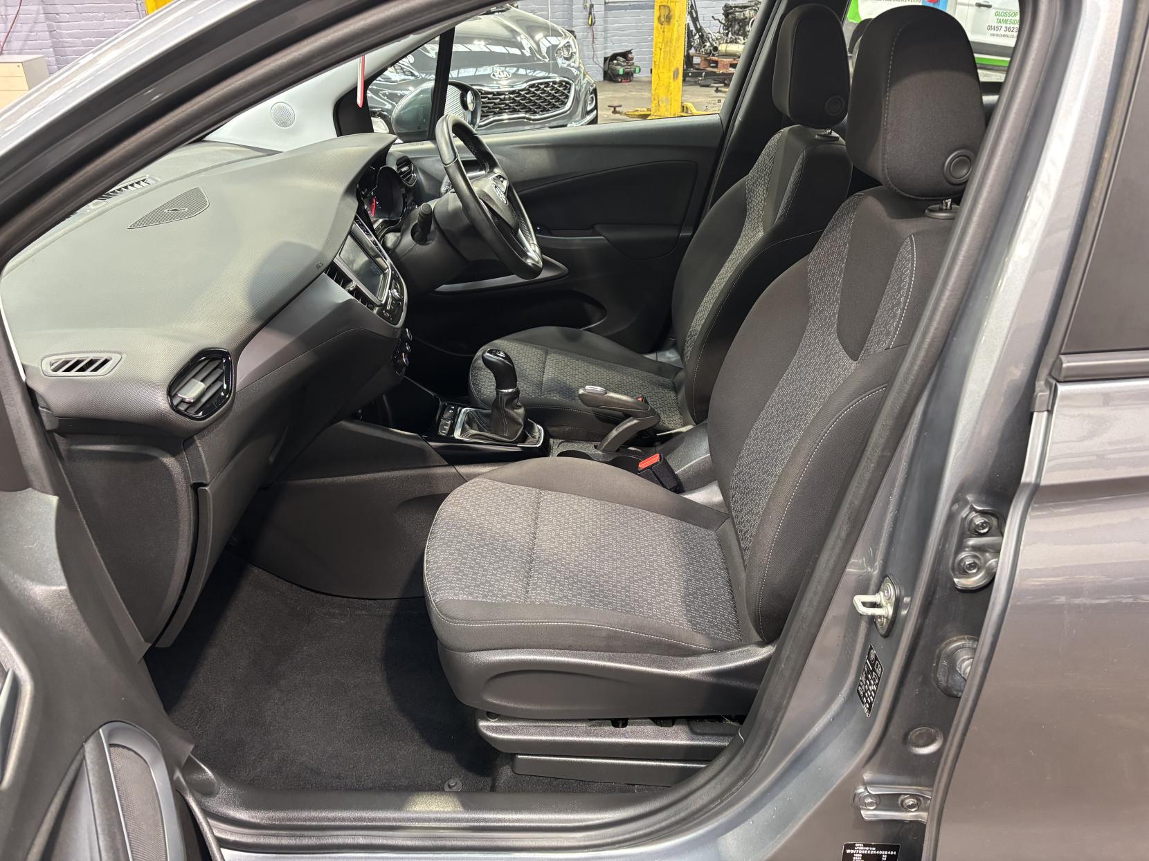 Vauxhall Crossland X 1.2 SE SUV 5dr Petrol Manual Euro 6 (83 ps)