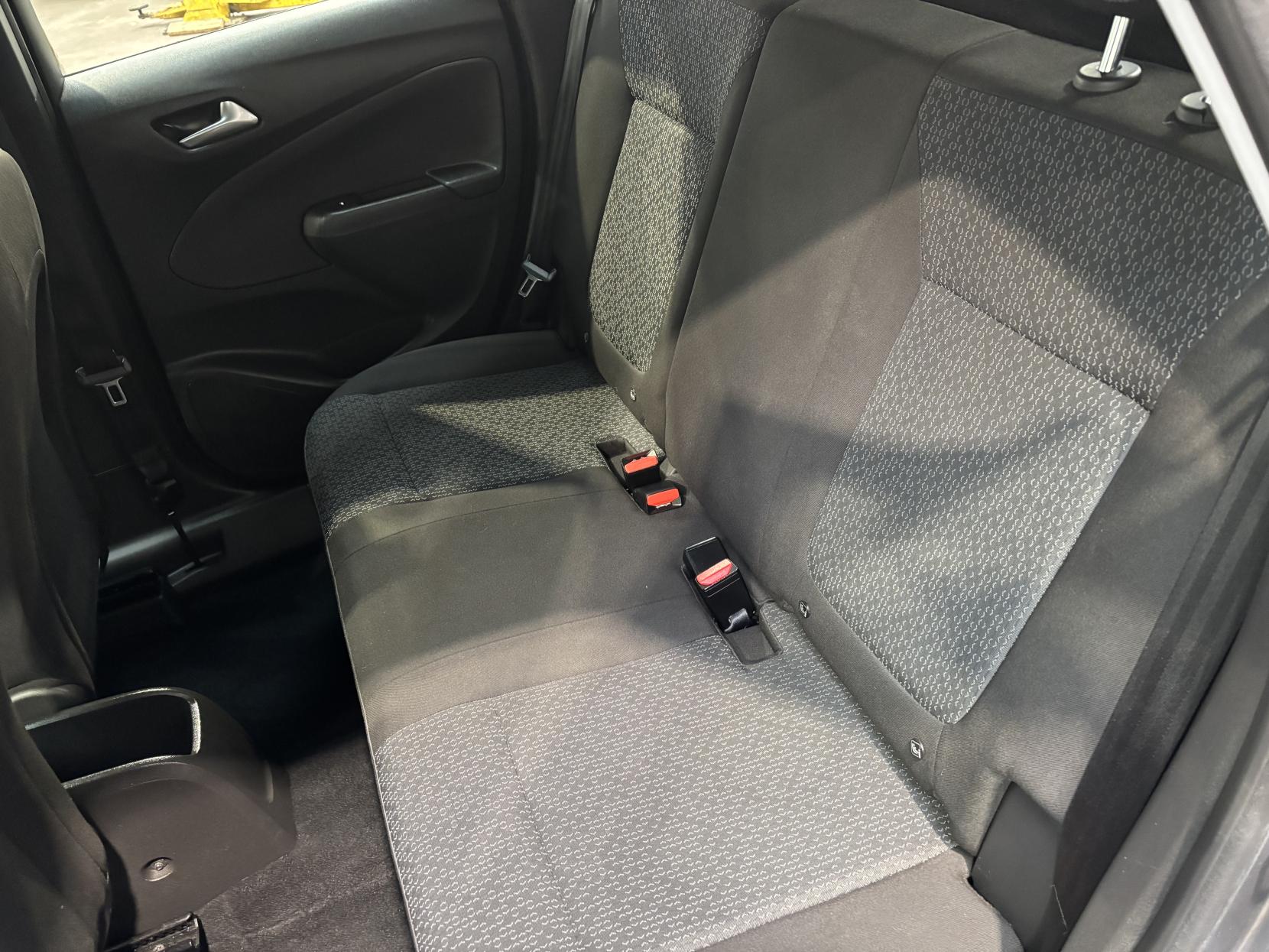 Vauxhall Crossland X 1.2 SE SUV 5dr Petrol Manual Euro 6 (83 ps)