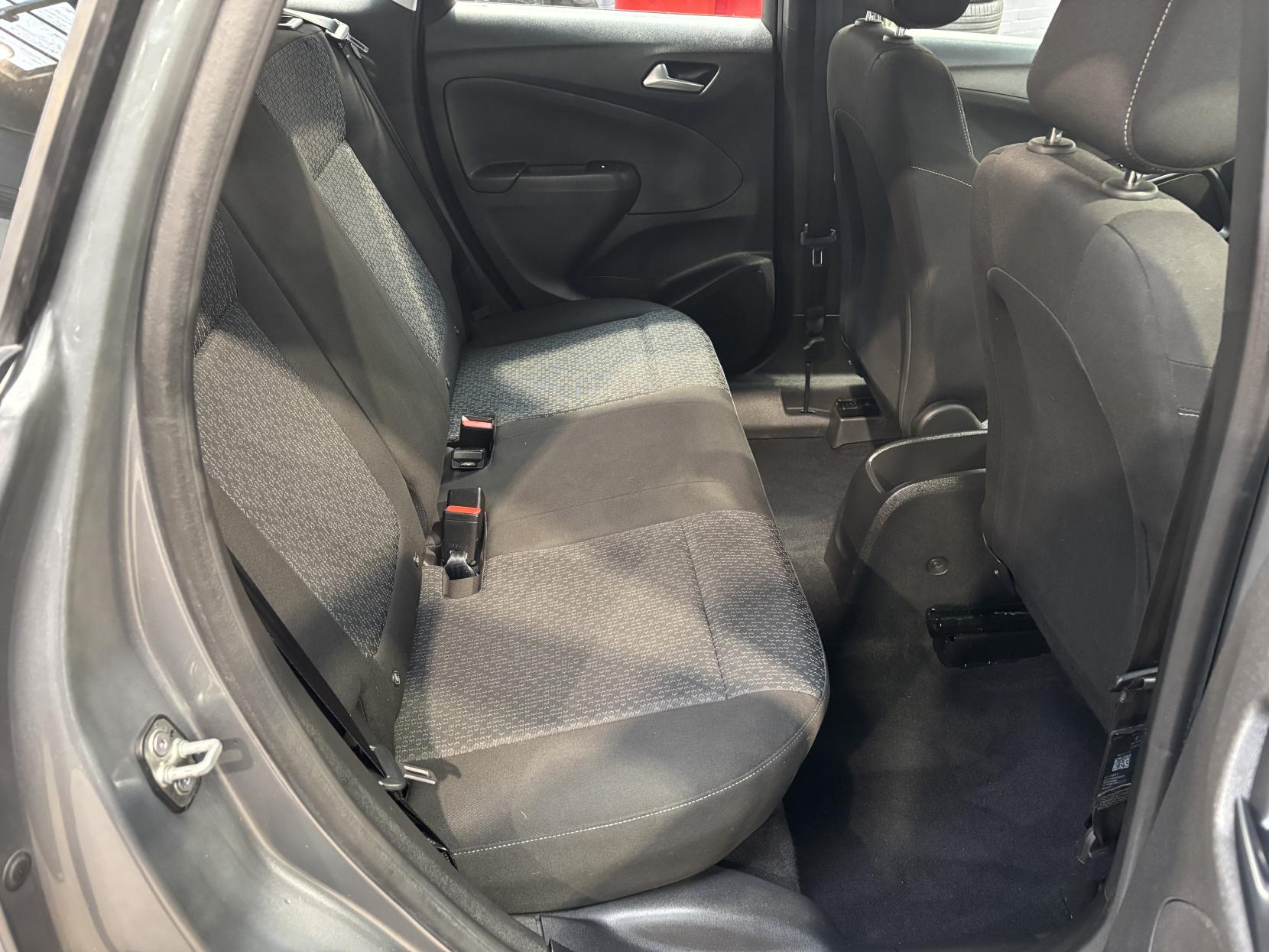 Vauxhall Crossland X 1.2 SE SUV 5dr Petrol Manual Euro 6 (83 ps)