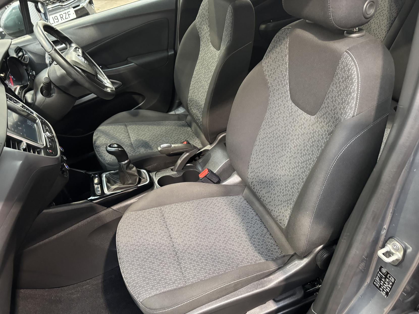 Vauxhall Crossland X 1.2 SE SUV 5dr Petrol Manual Euro 6 (83 ps)