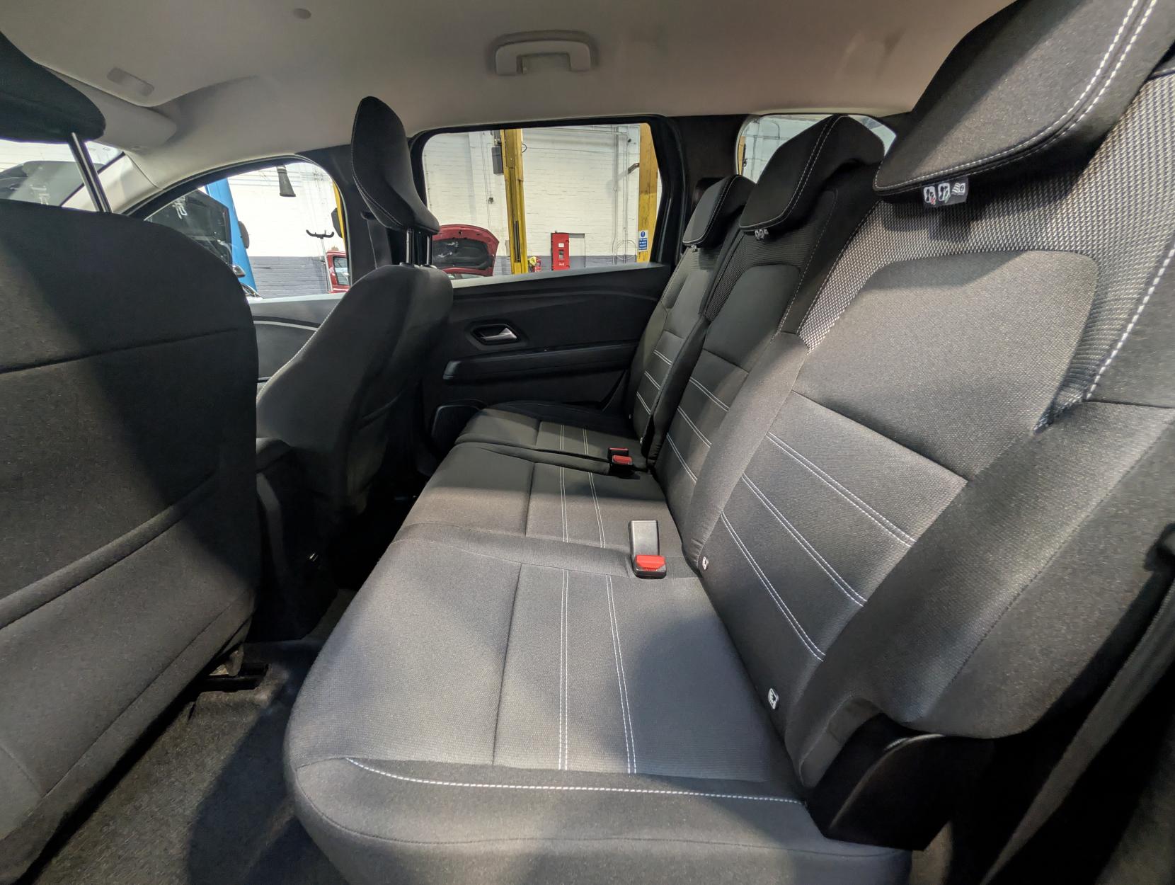 Dacia Jogger 1.0 TCe Comfort MPV 5dr Petrol Manual Euro 6 (s/s) (110 ps)