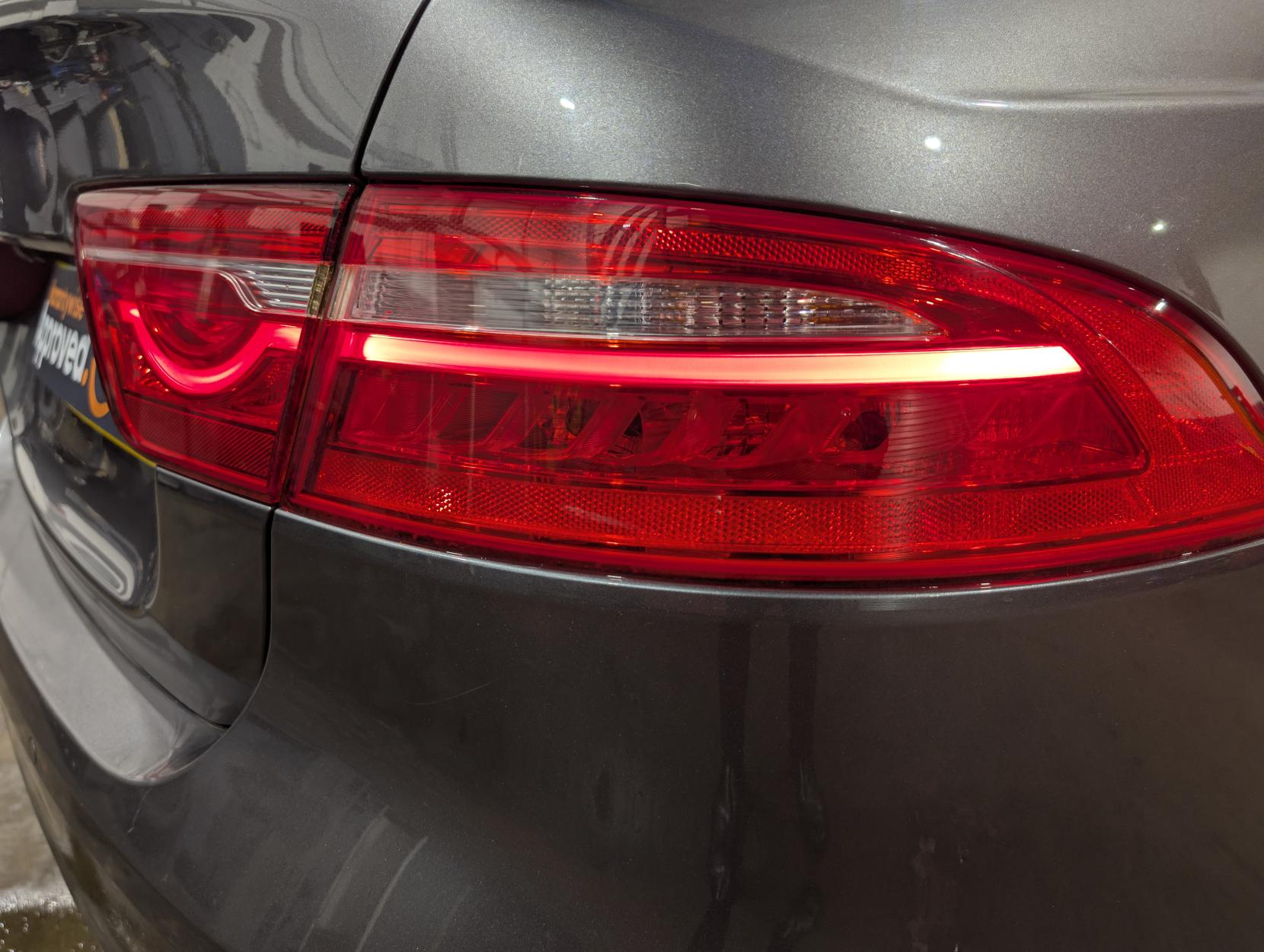 Jaguar XE 2.0d R-Sport Saloon 4dr Diesel Auto Euro 6 (s/s) (180 ps)