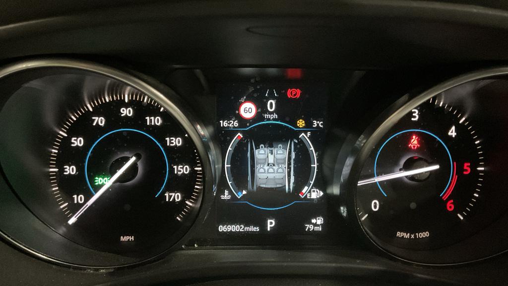 Jaguar XE 2.0d R-Sport Saloon 4dr Diesel Auto Euro 6 (s/s) (180 ps)