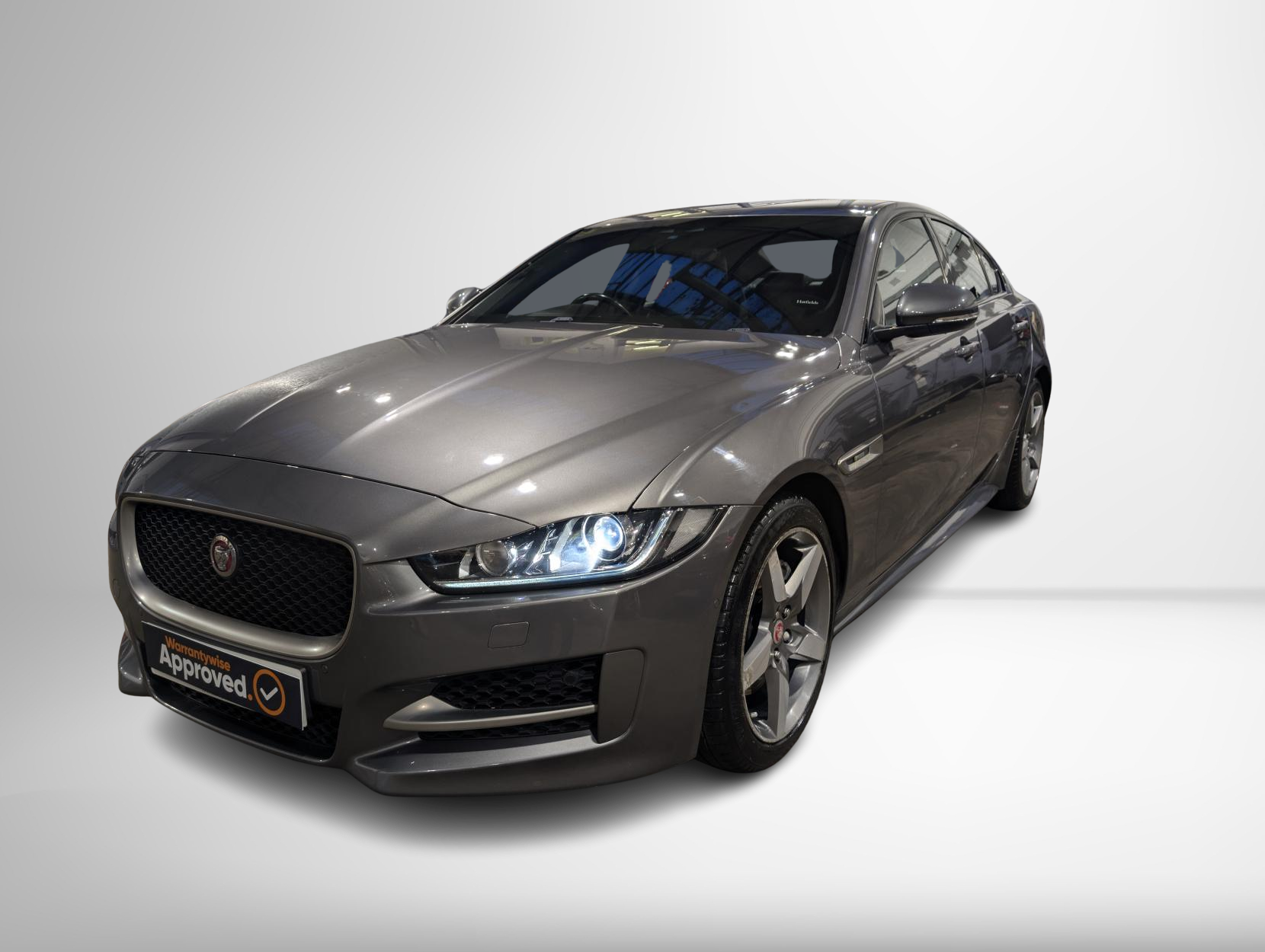 Jaguar XE 2.0d R-Sport Saloon 4dr Diesel Auto Euro 6 (s/s) (180 ps)