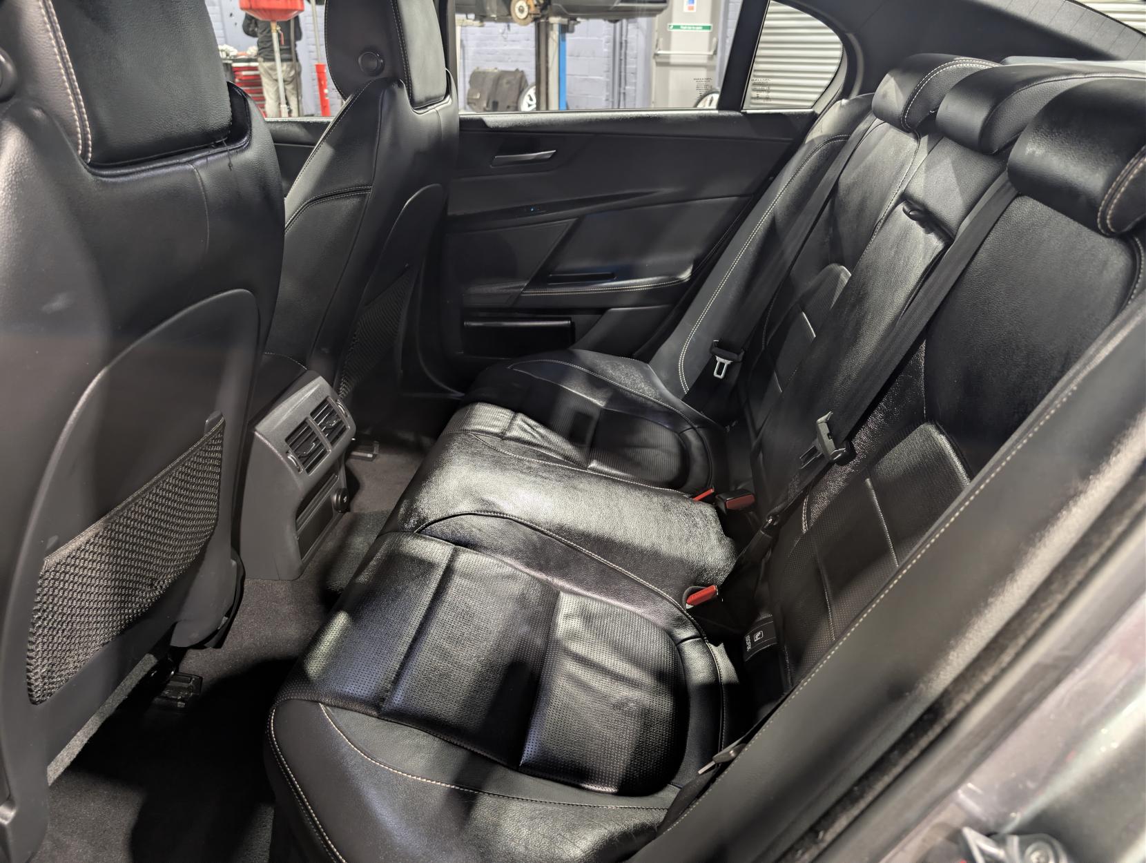 Jaguar XE 2.0d R-Sport Saloon 4dr Diesel Auto Euro 6 (s/s) (180 ps)