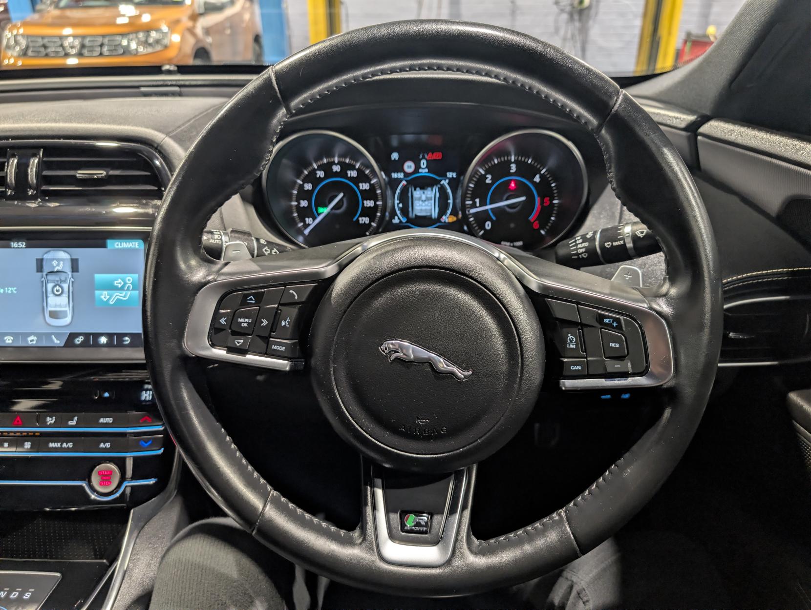 Jaguar XE 2.0d R-Sport Saloon 4dr Diesel Auto Euro 6 (s/s) (180 ps)