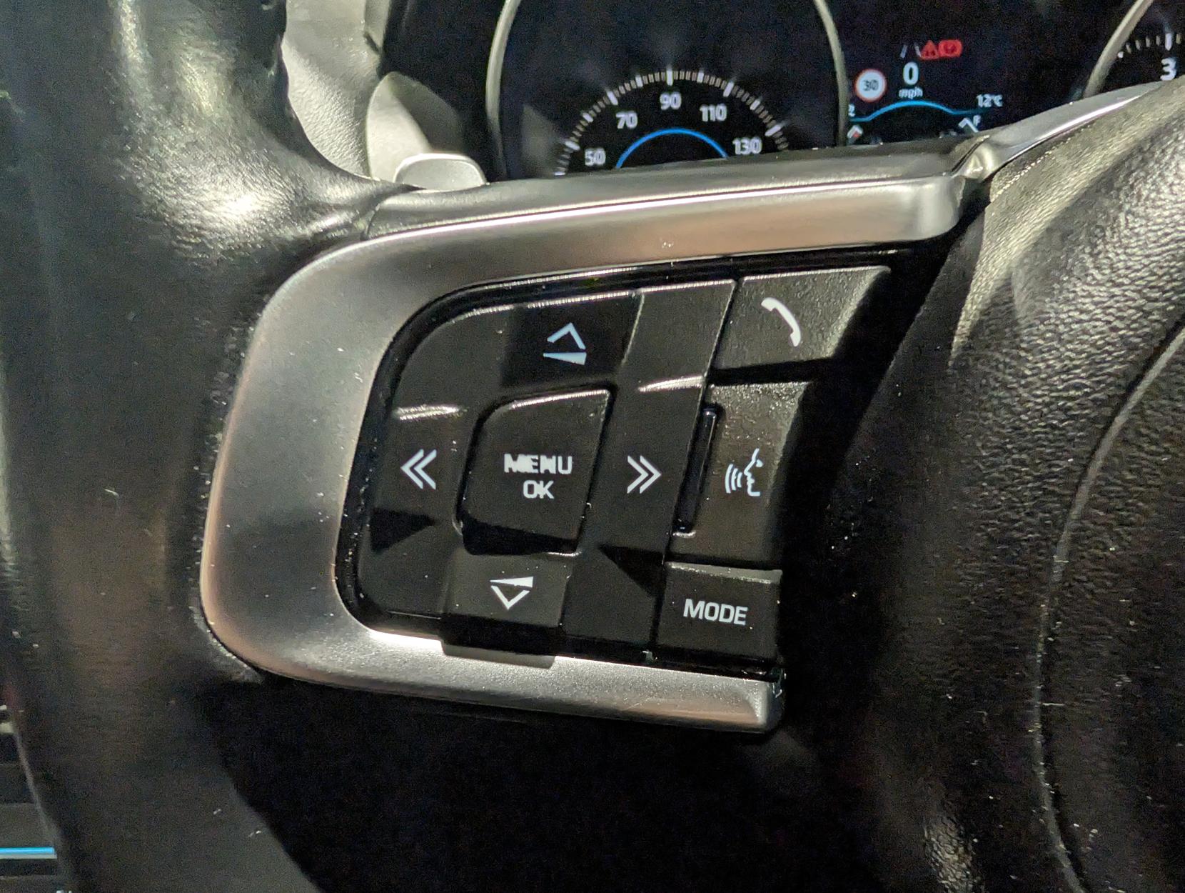 Jaguar XE 2.0d R-Sport Saloon 4dr Diesel Auto Euro 6 (s/s) (180 ps)