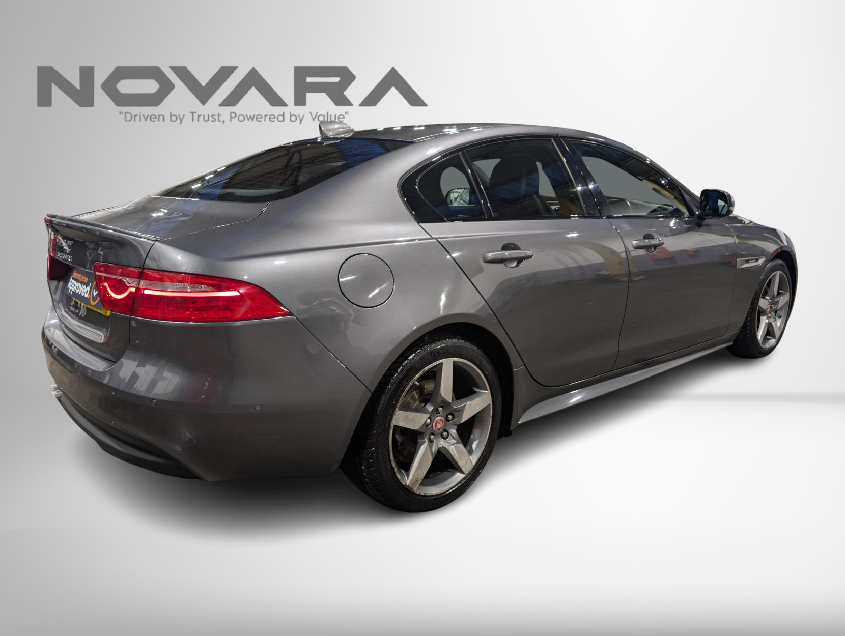 Jaguar XE 2.0d R-Sport Saloon 4dr Diesel Auto Euro 6 (s/s) (180 ps)