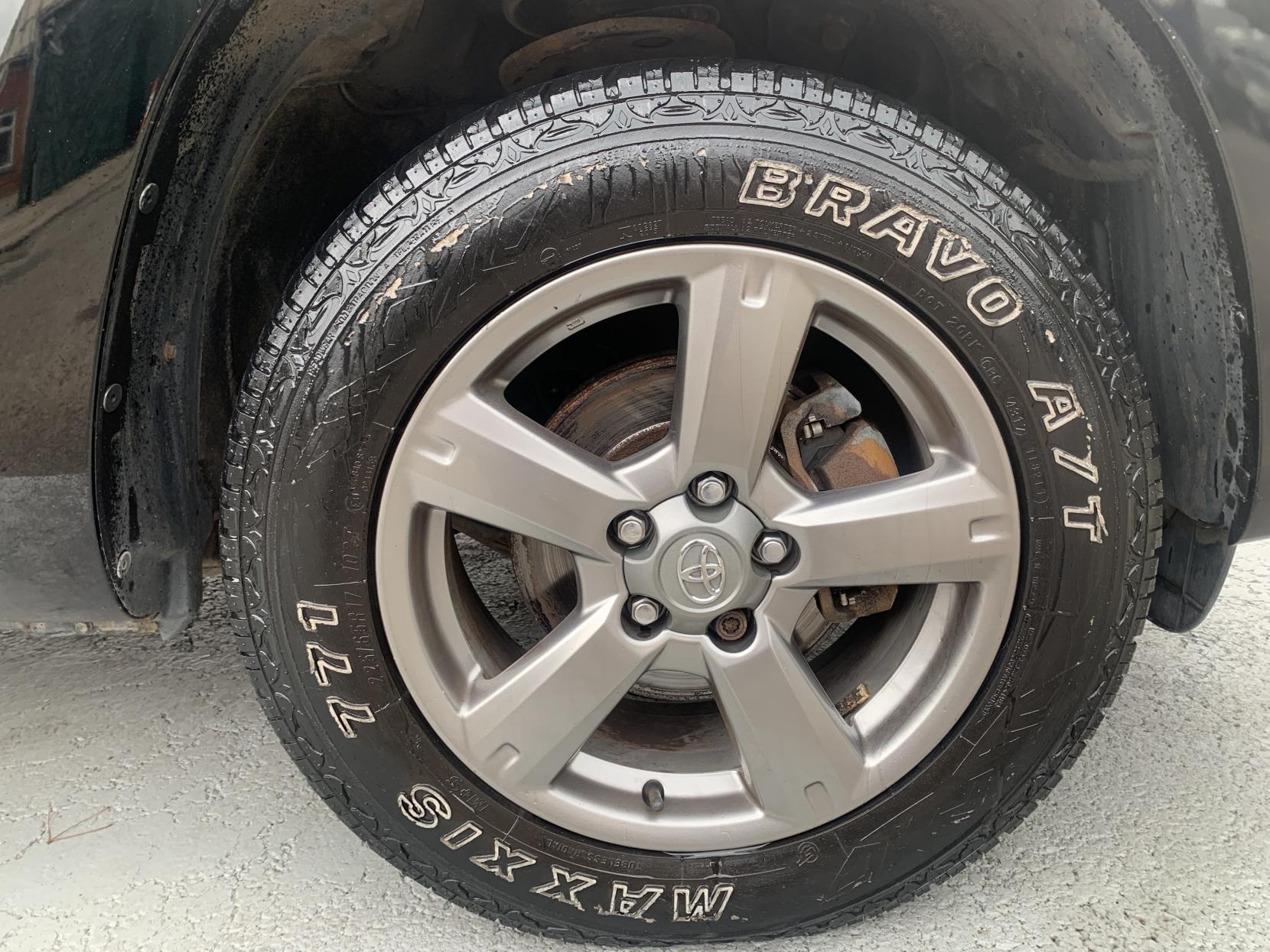 Toyota RAV4 2.2 D-4D XT-R SUV 5dr Diesel Manual 4WD Euro 5 (150 ps)
