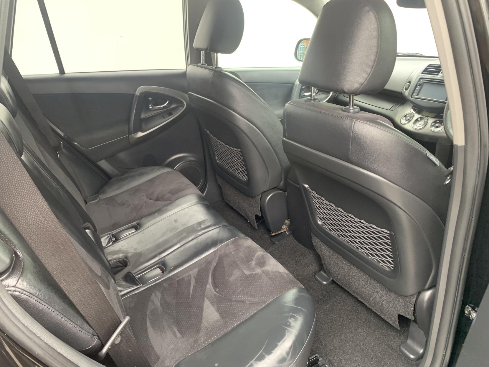 Toyota RAV4 2.2 D-4D XT-R SUV 5dr Diesel Manual 4WD Euro 5 (150 ps)
